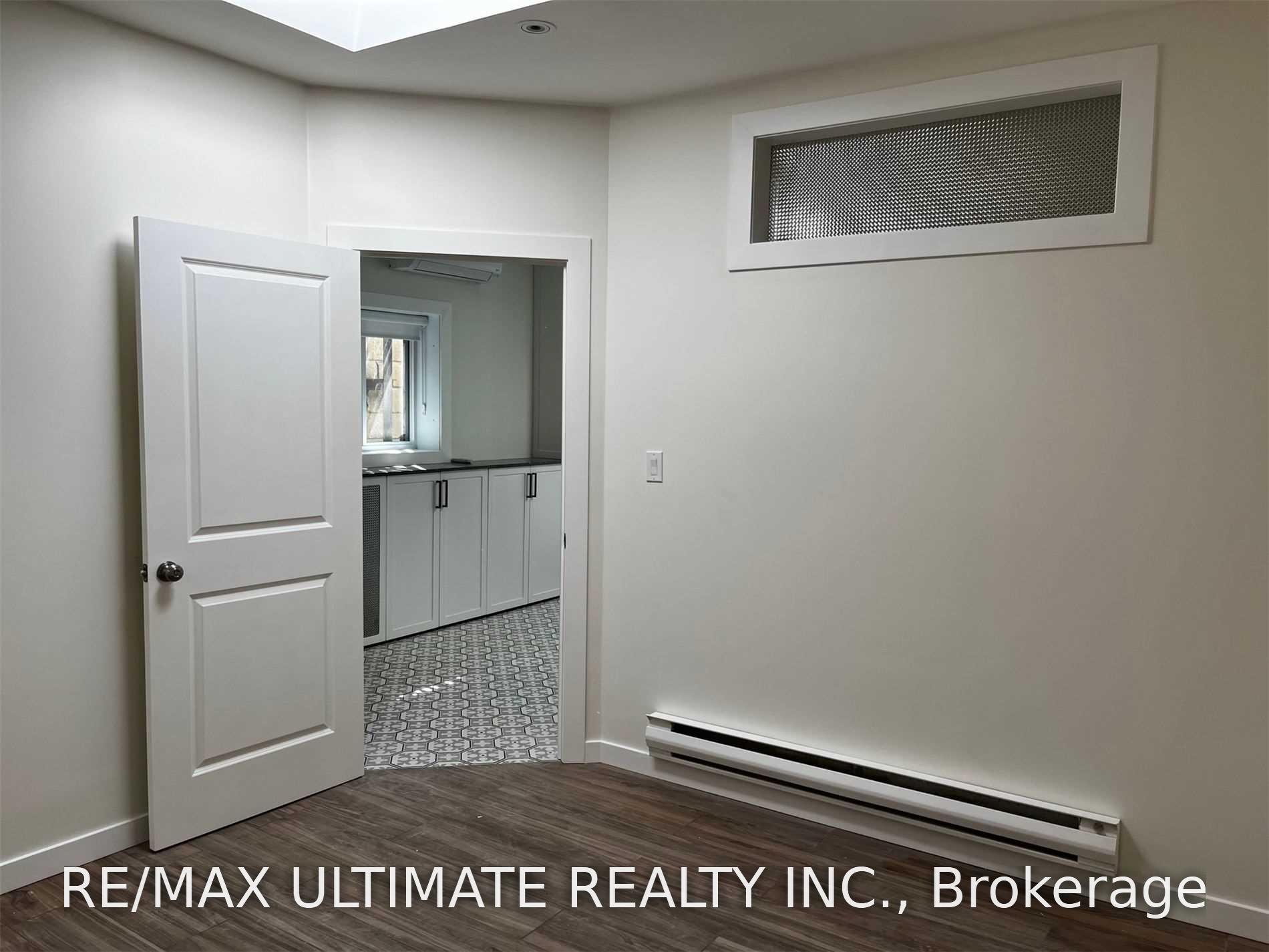 Photo 20 of 1065B St Clair Avenue W, Toronto, Oakwood Village — HOMEH