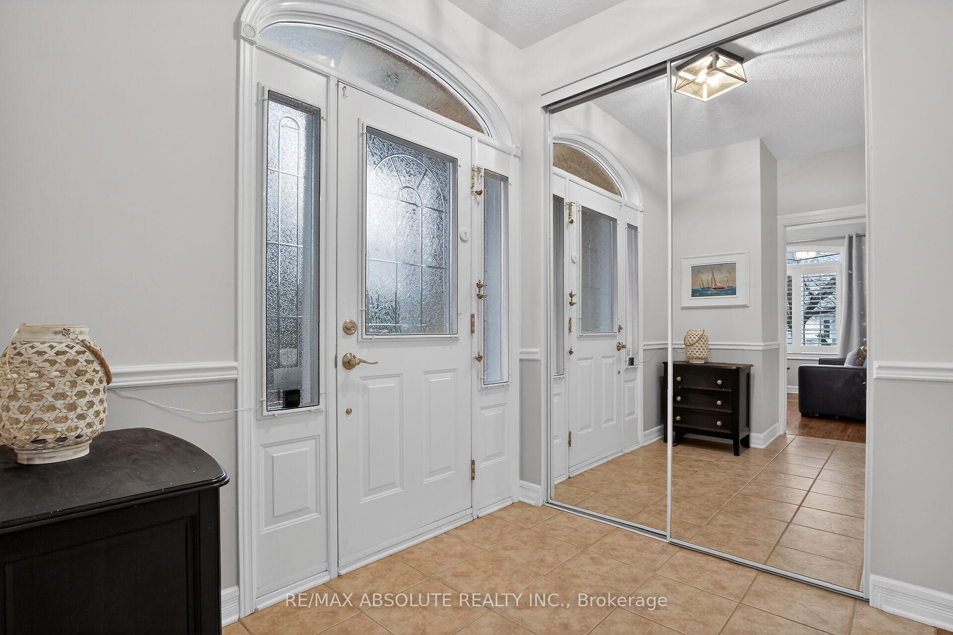 Photo 3 of 19 Goldora Private, Ottawa, Kanata - Kanata Lakes/Heritage Hills — HOMEH