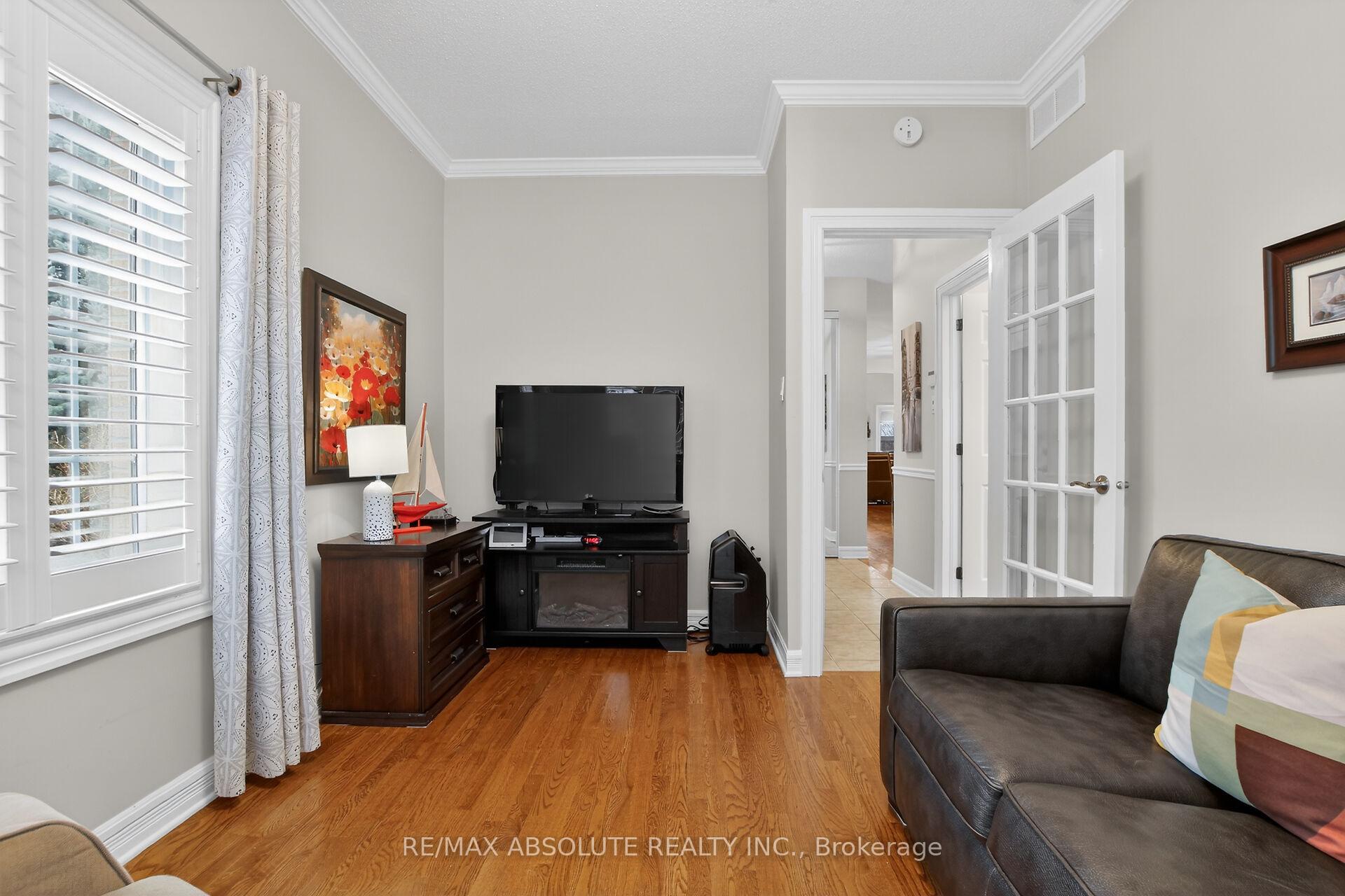 Photo 5 of 19 Goldora Private, Ottawa, Kanata - Kanata Lakes/Heritage Hills — HOMEH