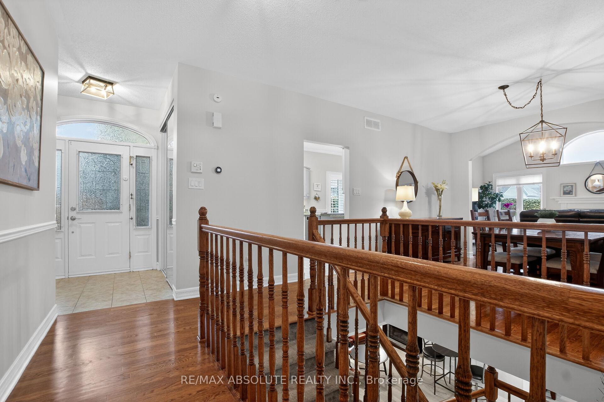 Photo 6 of 19 Goldora Private, Ottawa, Kanata - Kanata Lakes/Heritage Hills — HOMEH