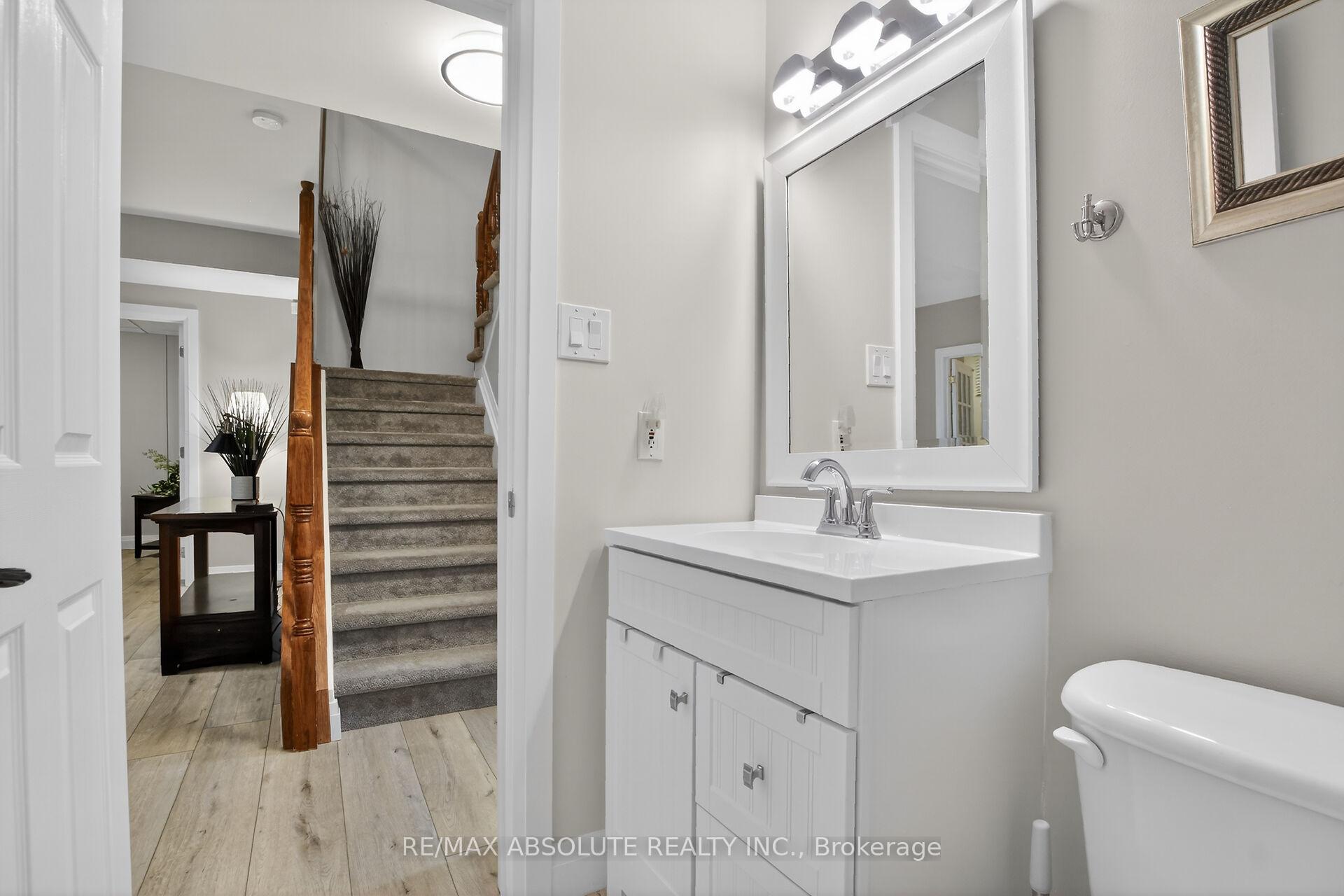 Photo 27 of 19 Goldora Private, Ottawa, Kanata - Kanata Lakes/Heritage Hills — HOMEH