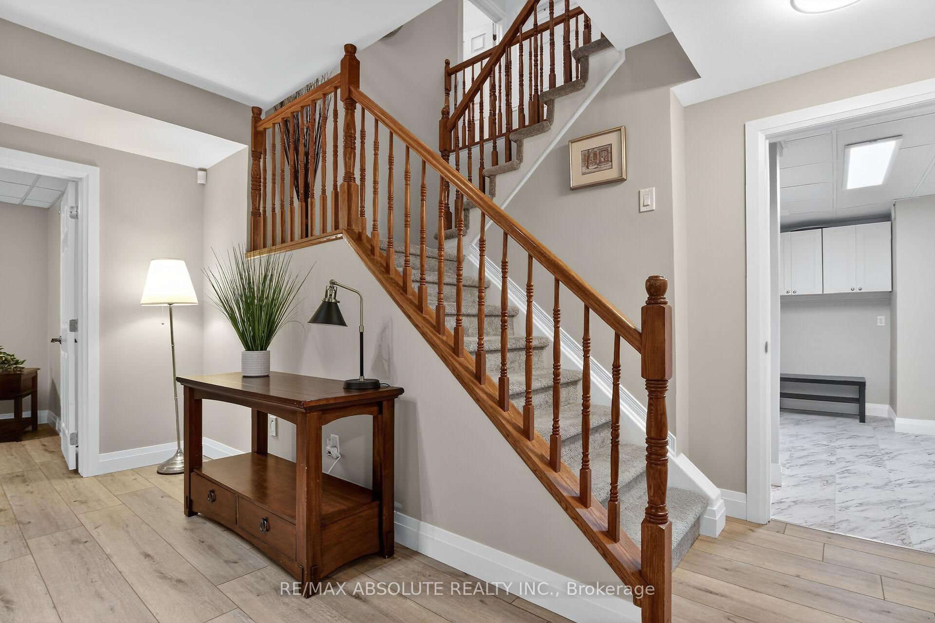 Photo 33 of 19 Goldora Private, Ottawa, Kanata - Kanata Lakes/Heritage Hills — HOMEH