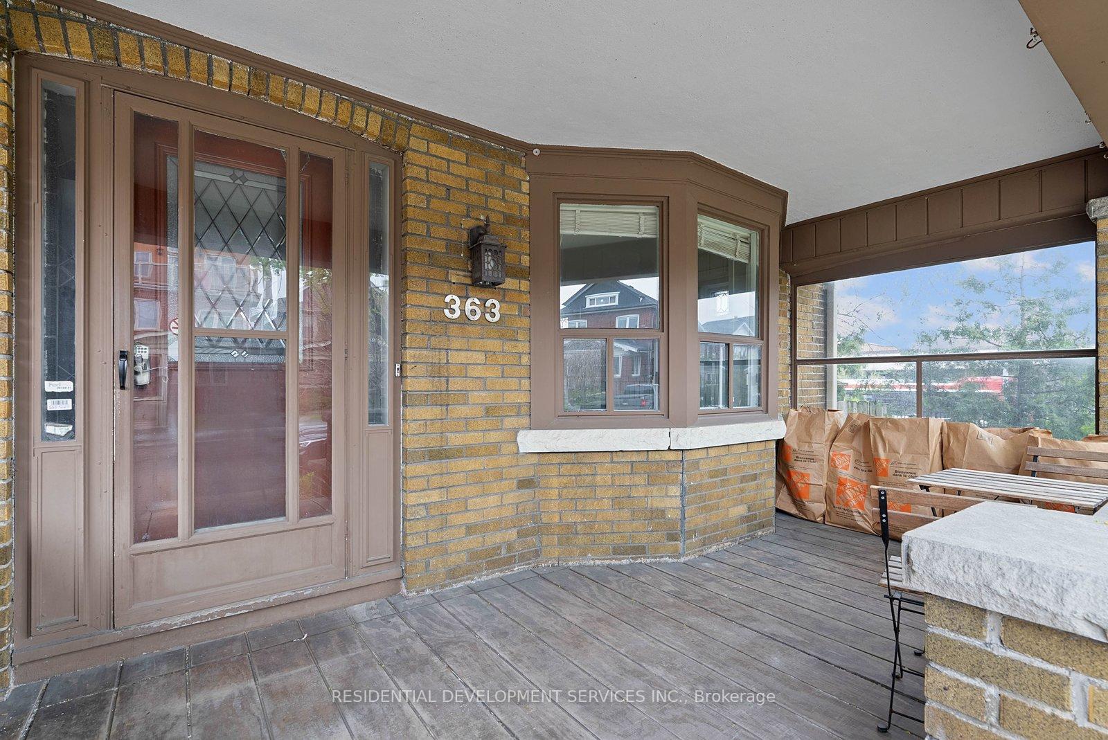 Photo 2 of 363 Strathmore Boulevard, Toronto, Danforth Village-East York — HOMEH