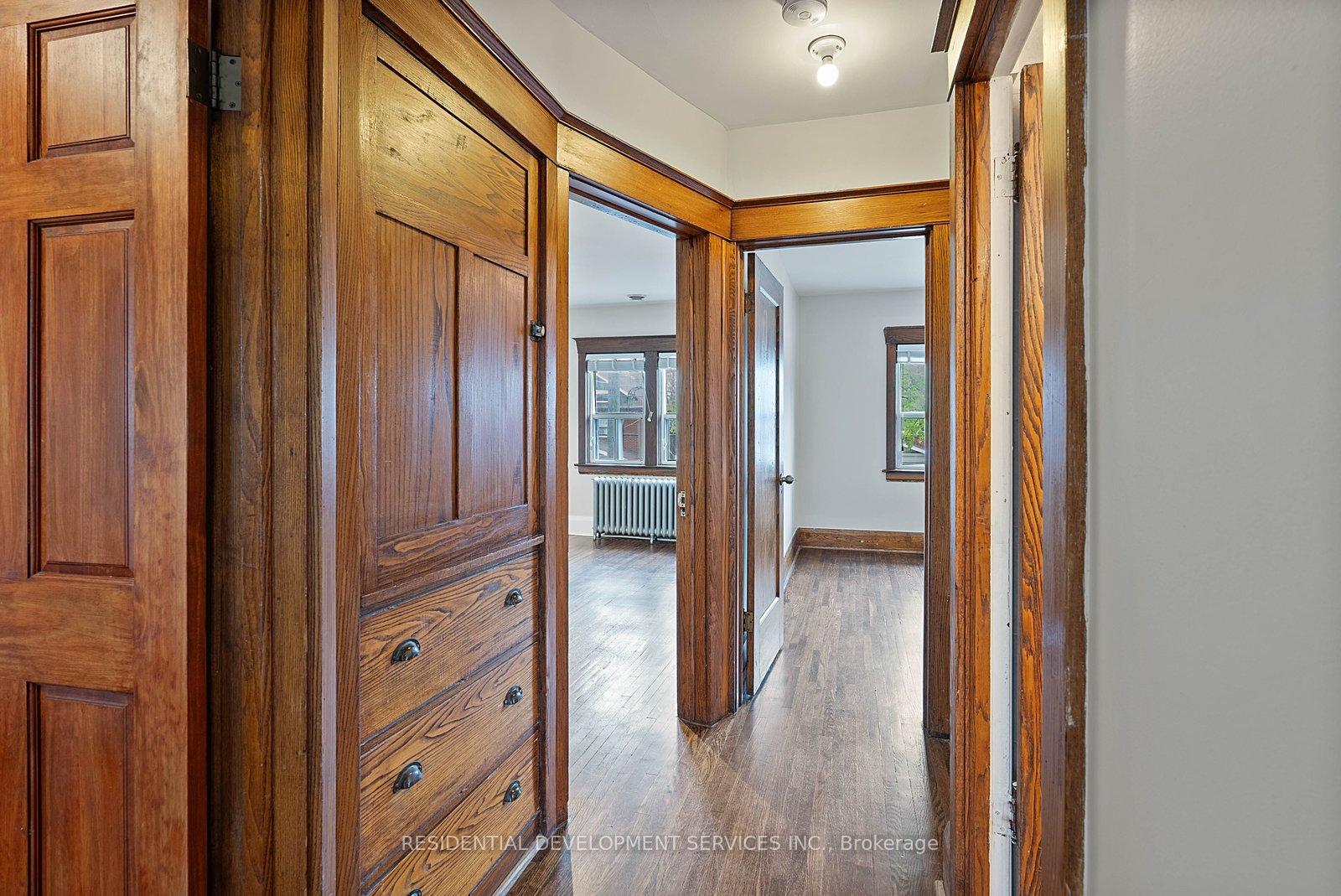 Photo 13 of 363 Strathmore Boulevard, Toronto, Danforth Village-East York — HOMEH