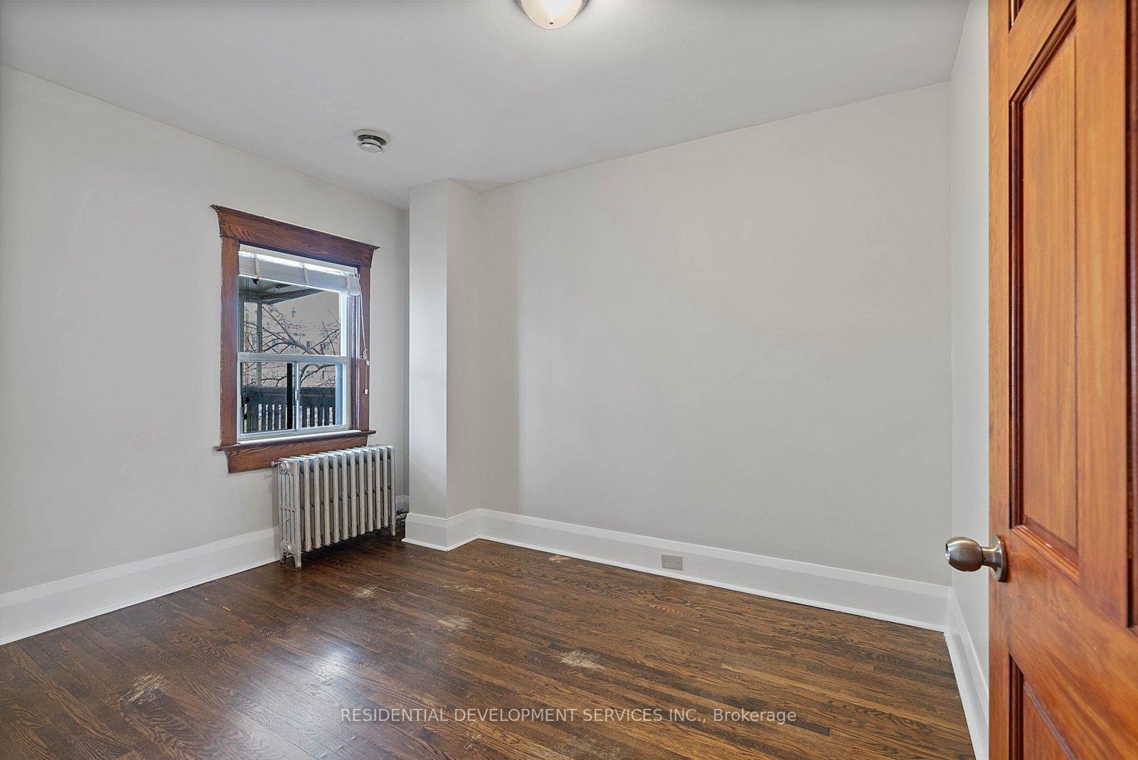 Photo 21 of 363 Strathmore Boulevard, Toronto, Danforth Village-East York — HOMEH