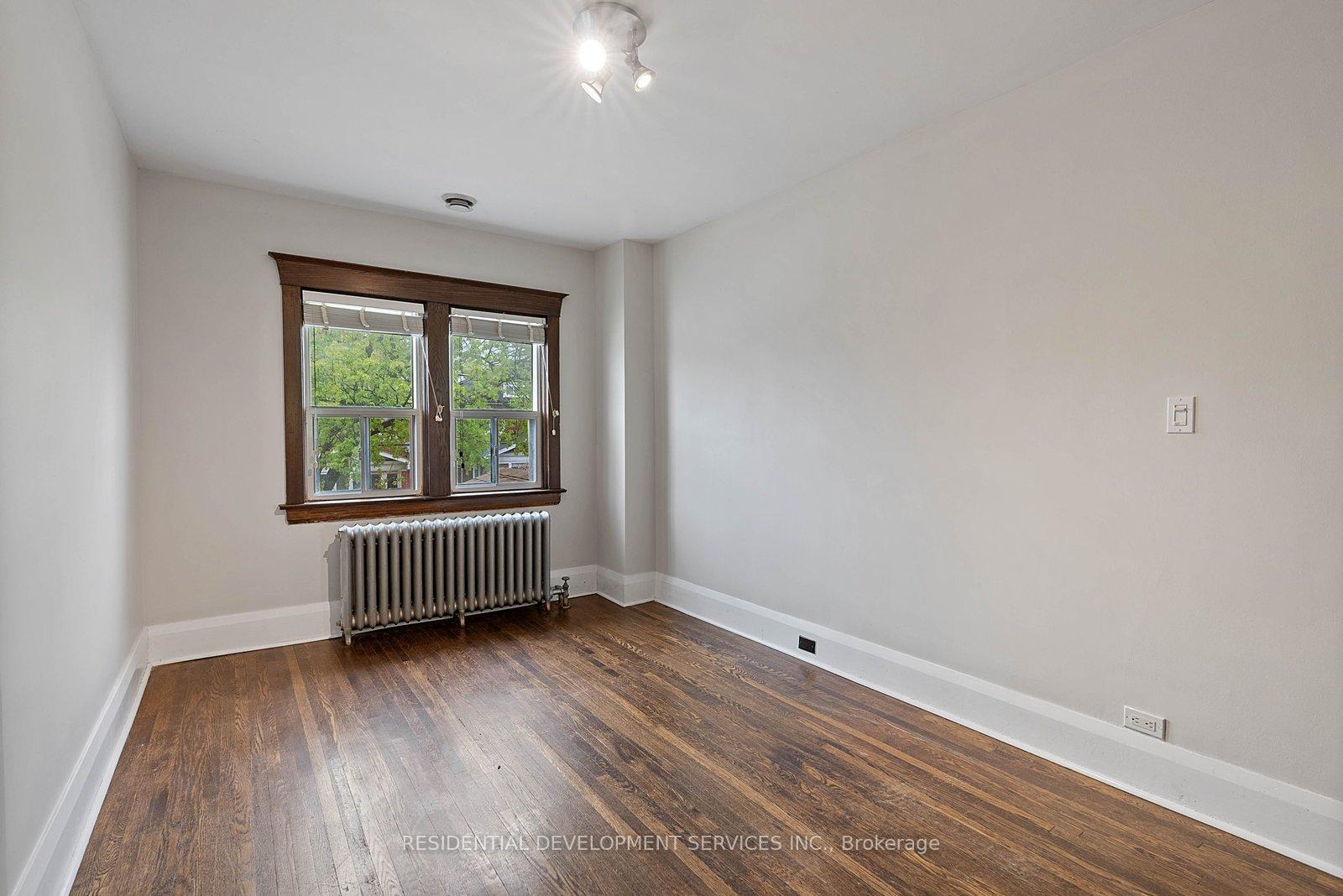 Photo 24 of 363 Strathmore Boulevard, Toronto, Danforth Village-East York — HOMEH