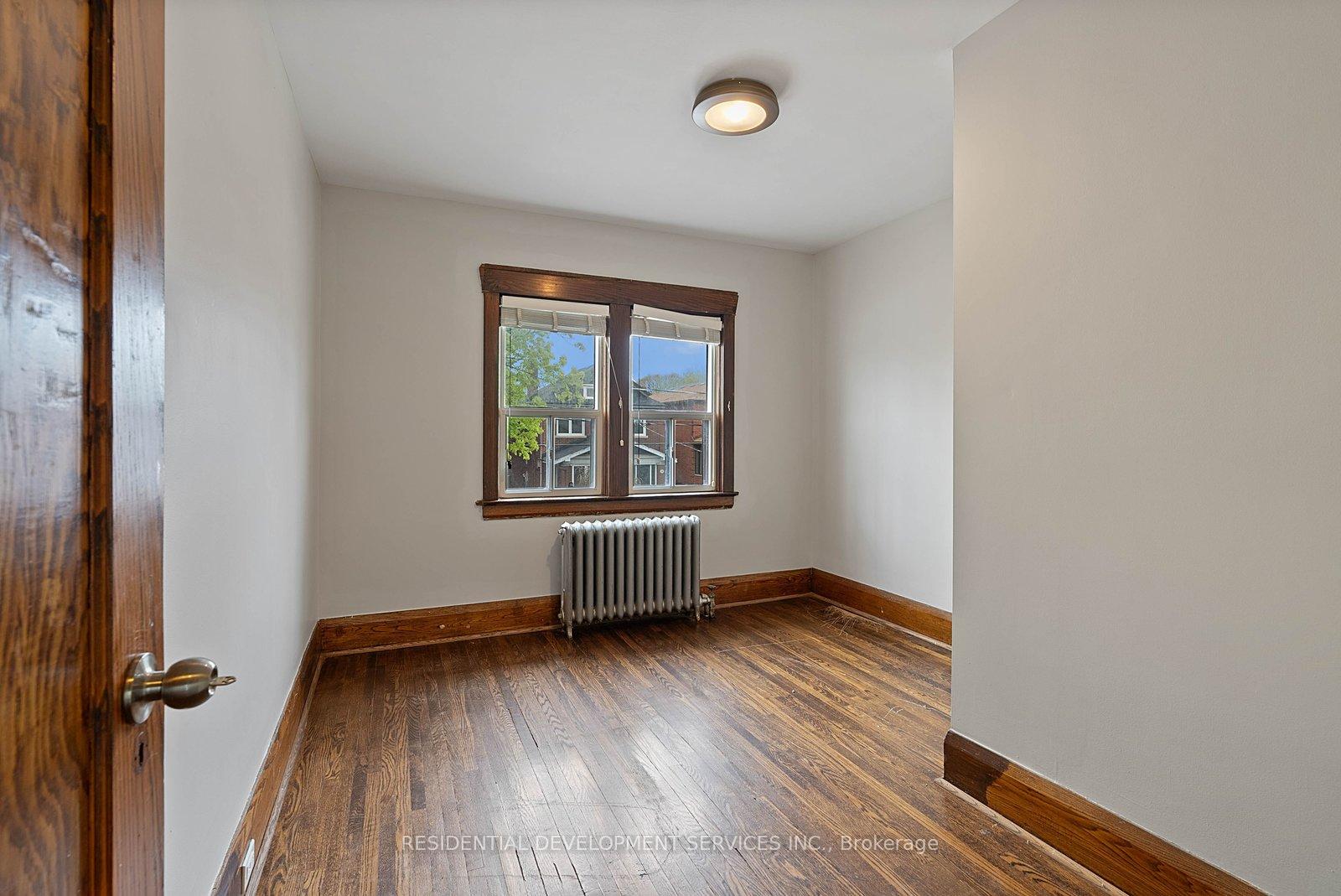 Photo 27 of 363 Strathmore Boulevard, Toronto, Danforth Village-East York — HOMEH