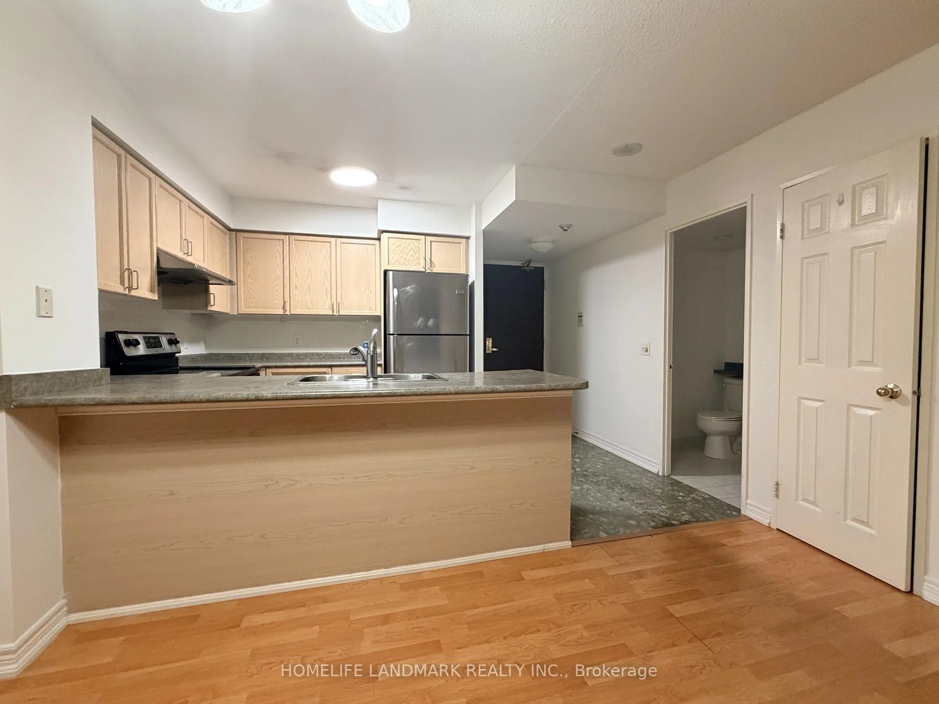 Photo 9 of Unit 2112, 18 Parkview Avenue, North York, Willowdale East — HOMEH