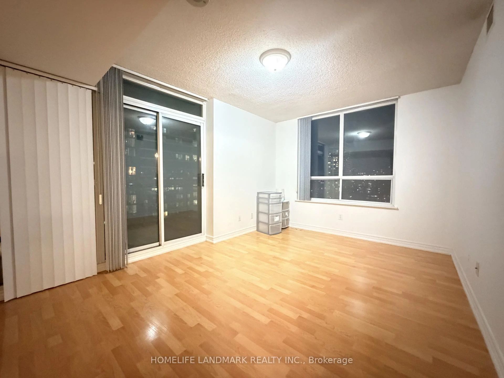 Photo 15 of Unit 2112, 18 Parkview Avenue, North York, Willowdale East — HOMEH