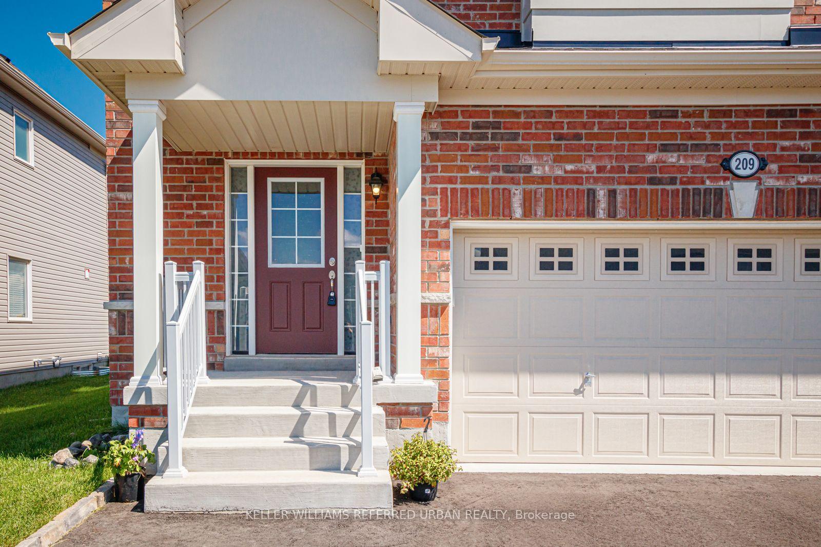 Photo 2 of 209 Breton Street, Clearview, Stayner — HOMEH