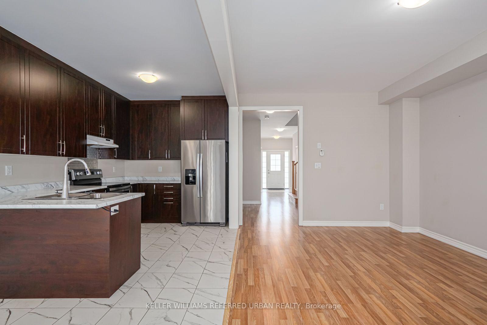 Photo 13 of 209 Breton Street, Clearview, Stayner — HOMEH