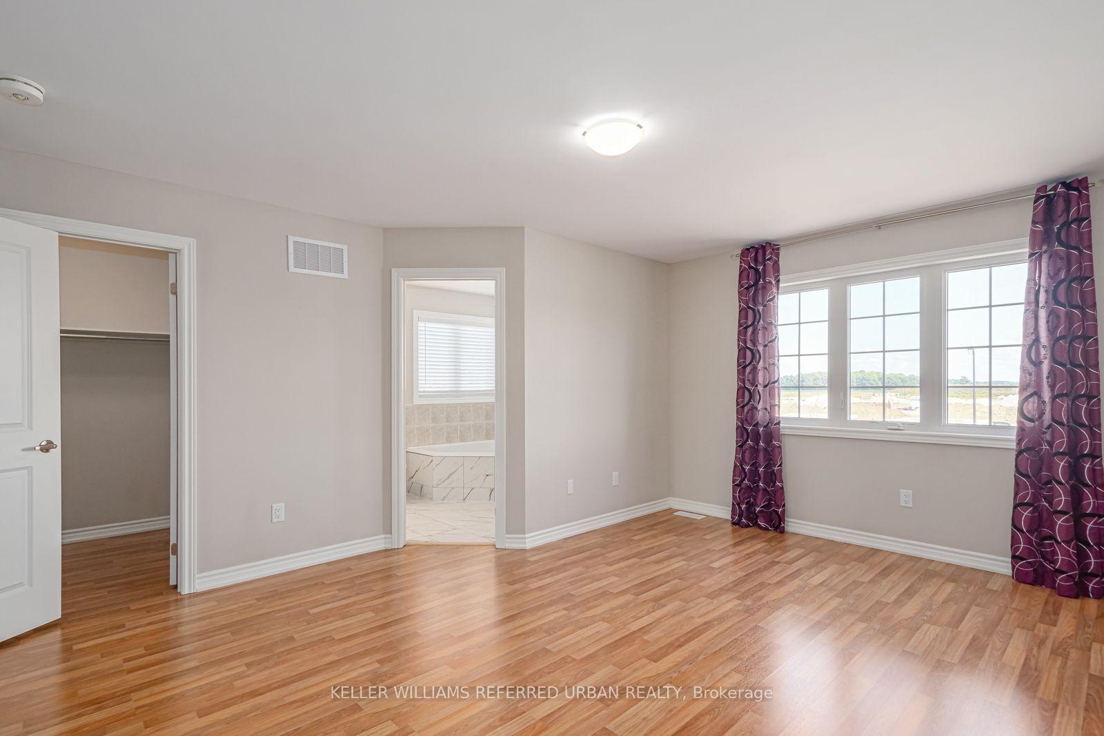 Photo 15 of 209 Breton Street, Clearview, Stayner — HOMEH