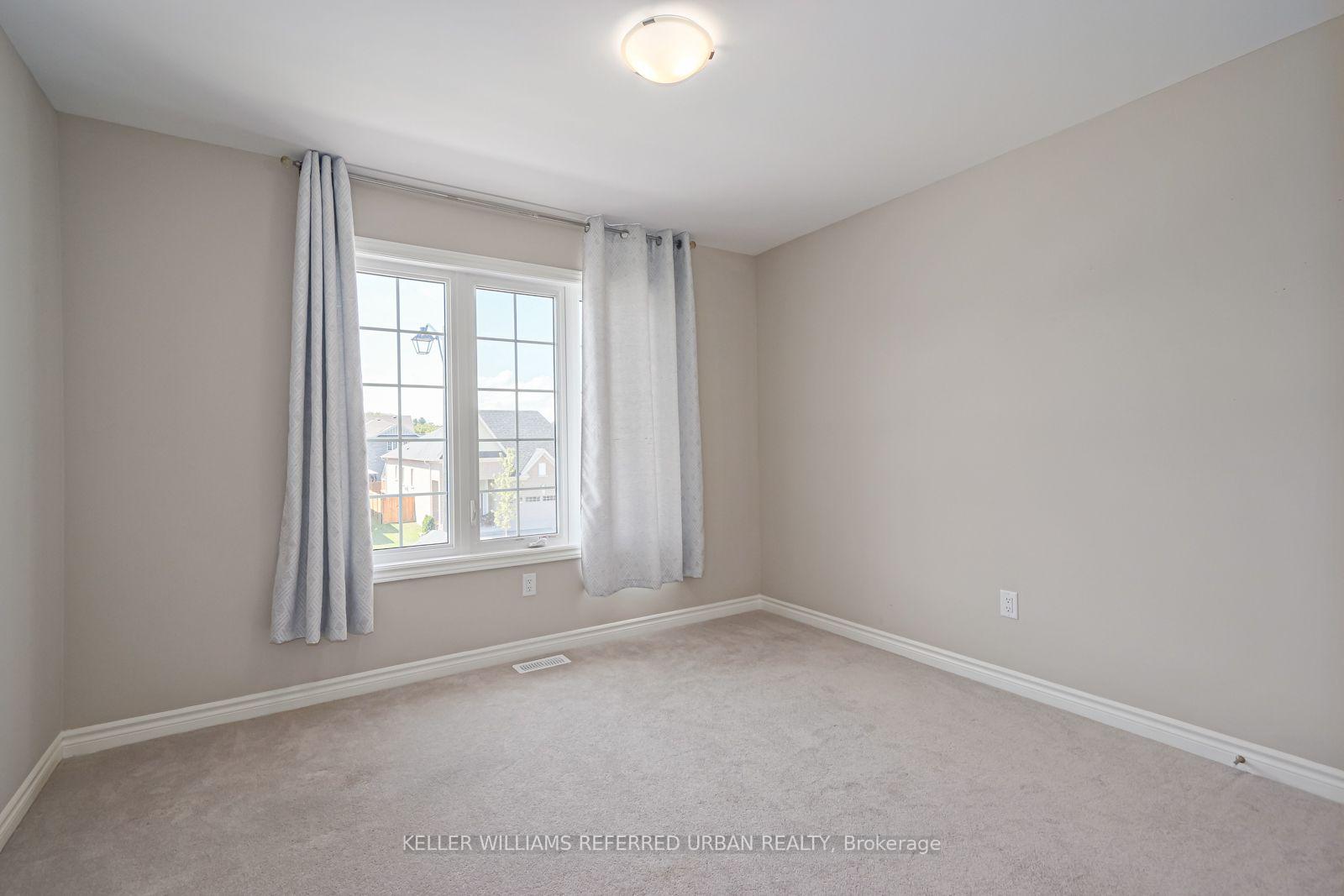 Photo 22 of 209 Breton Street, Clearview, Stayner — HOMEH