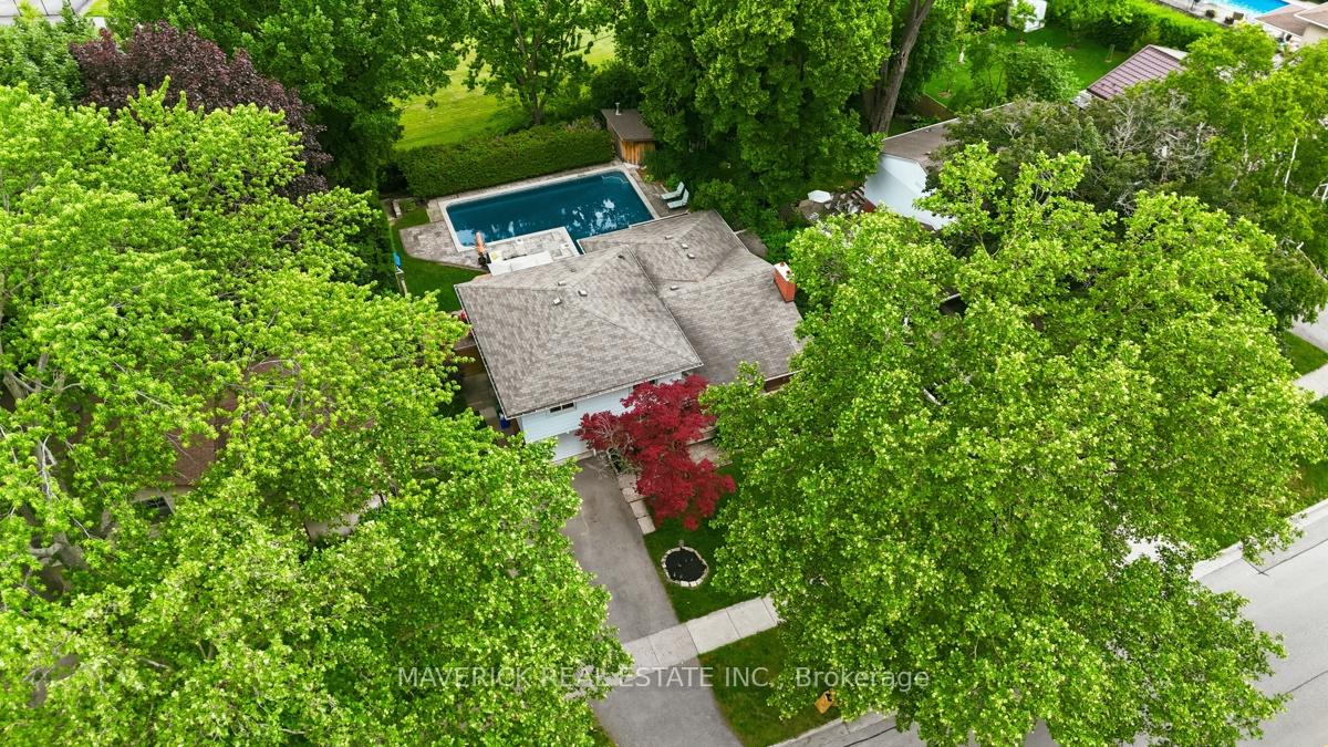 Photo 2 of 653 Viscount Road, London, South O — HOMEH