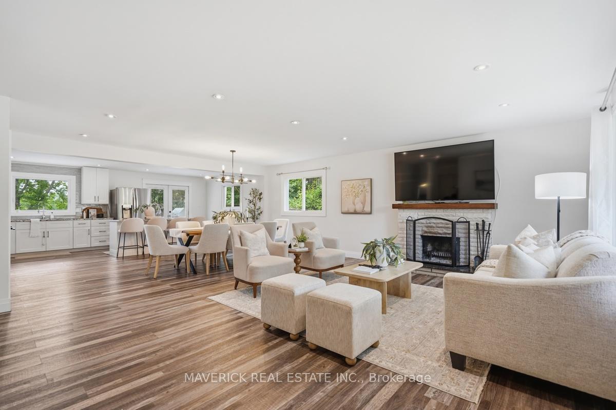 Photo 7 of 653 Viscount Road, London, South O — HOMEH