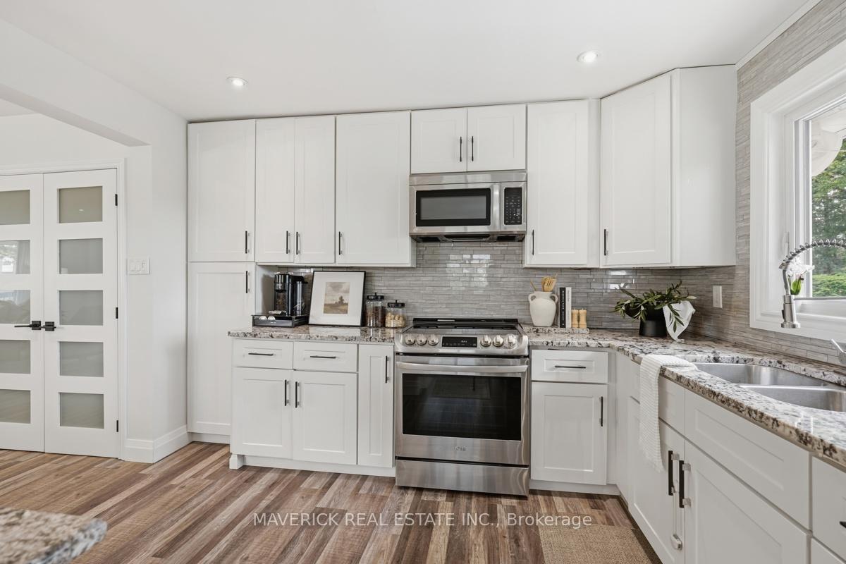 Photo 12 of 653 Viscount Road, London, South O — HOMEH