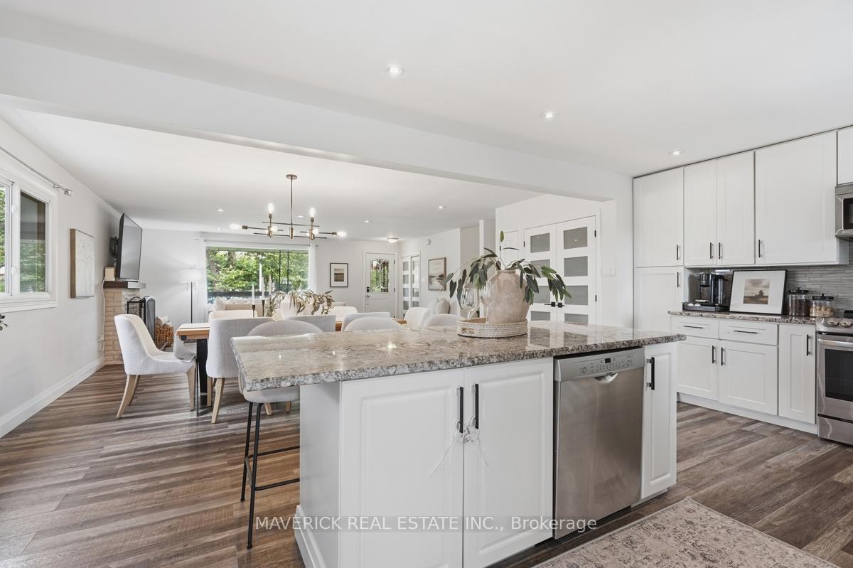 Photo 15 of 653 Viscount Road, London, South O — HOMEH