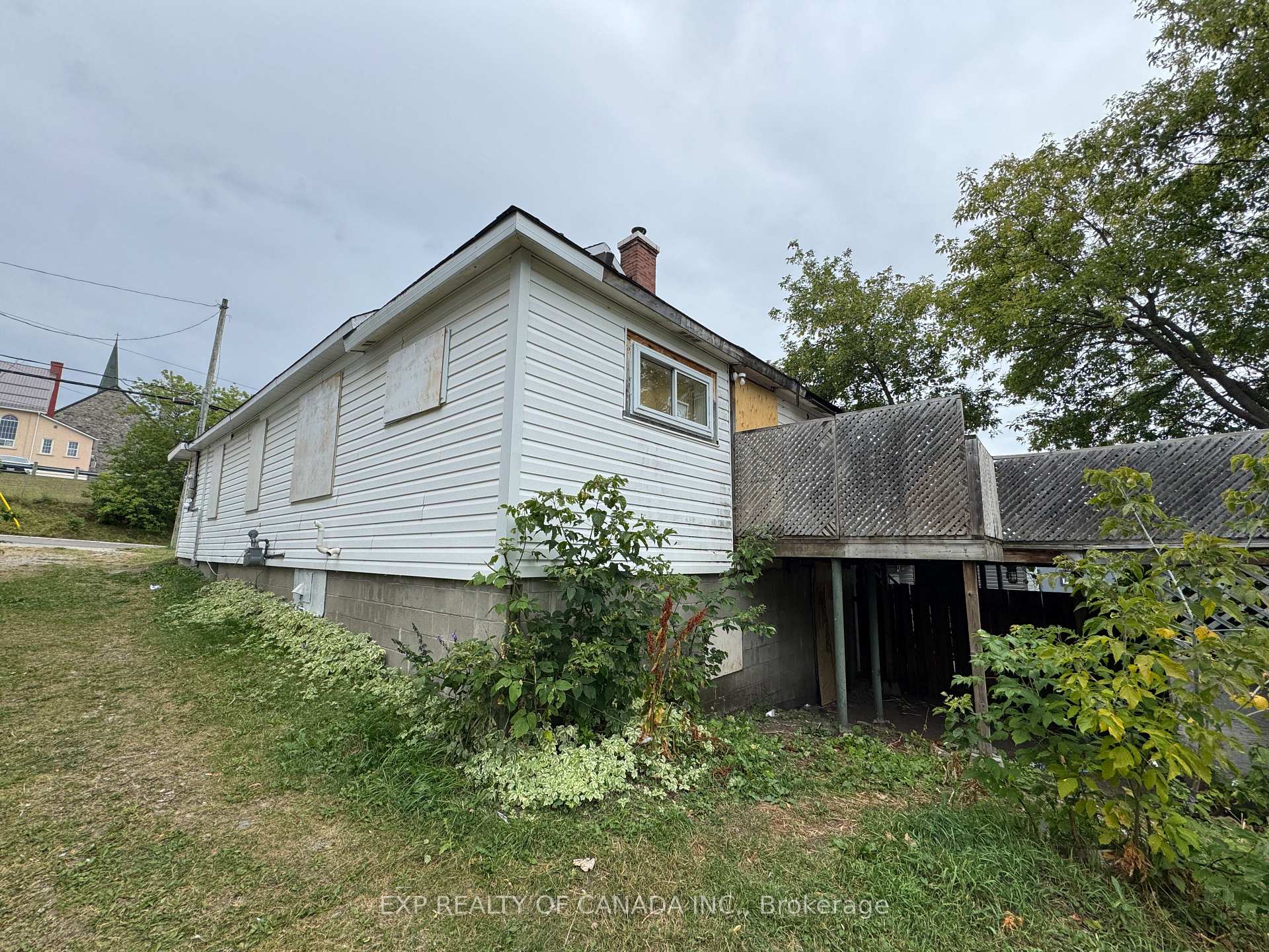 Photo 3 of 256 Sixth Avenue, Timmins, TNE - Hill District — HOMEH