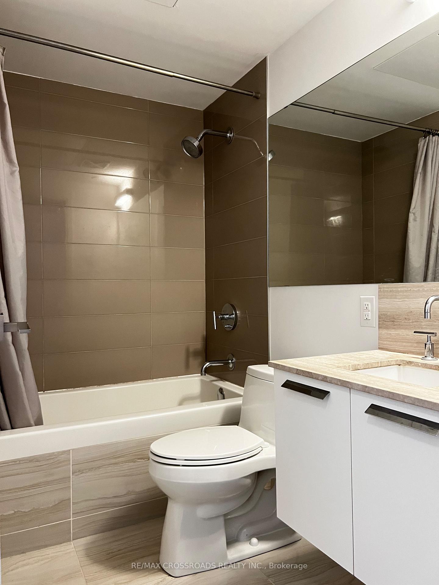 Photo 4 of Unit 1602, 50 Charles Street E, Toronto, Church-Yonge Corridor — HOMEH