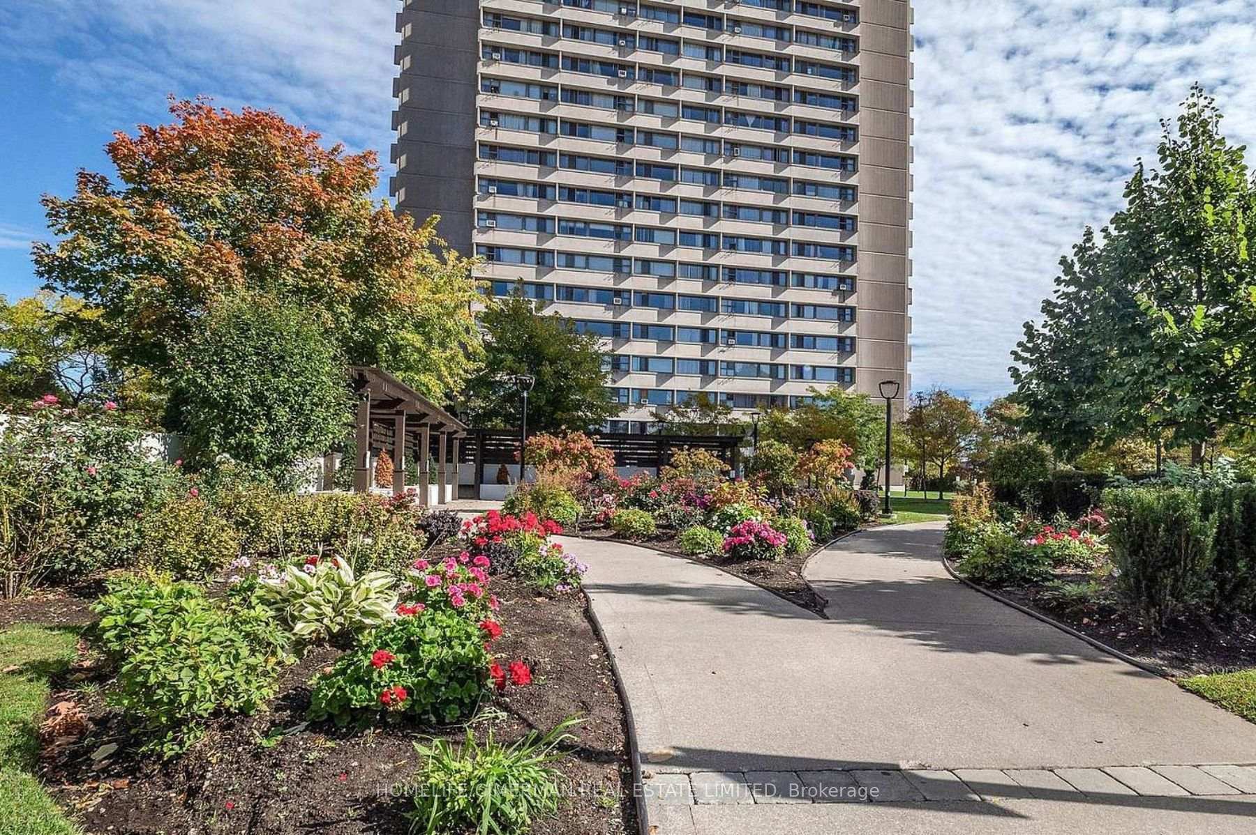 Photo 4 of Unit 706, 735 Don Mills Road, Toronto, Flemingdon Park — HOMEH