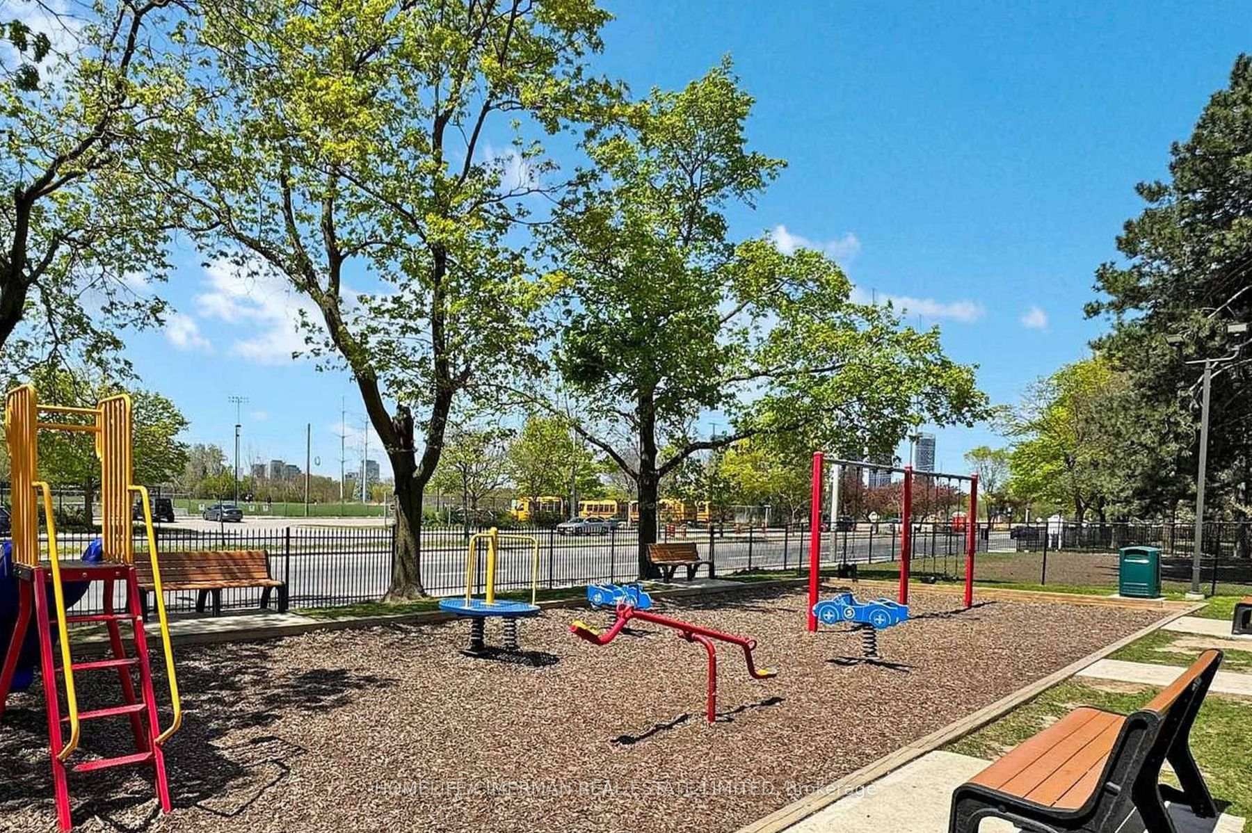 Photo 6 of Unit 706, 735 Don Mills Road, Toronto, Flemingdon Park — HOMEH
