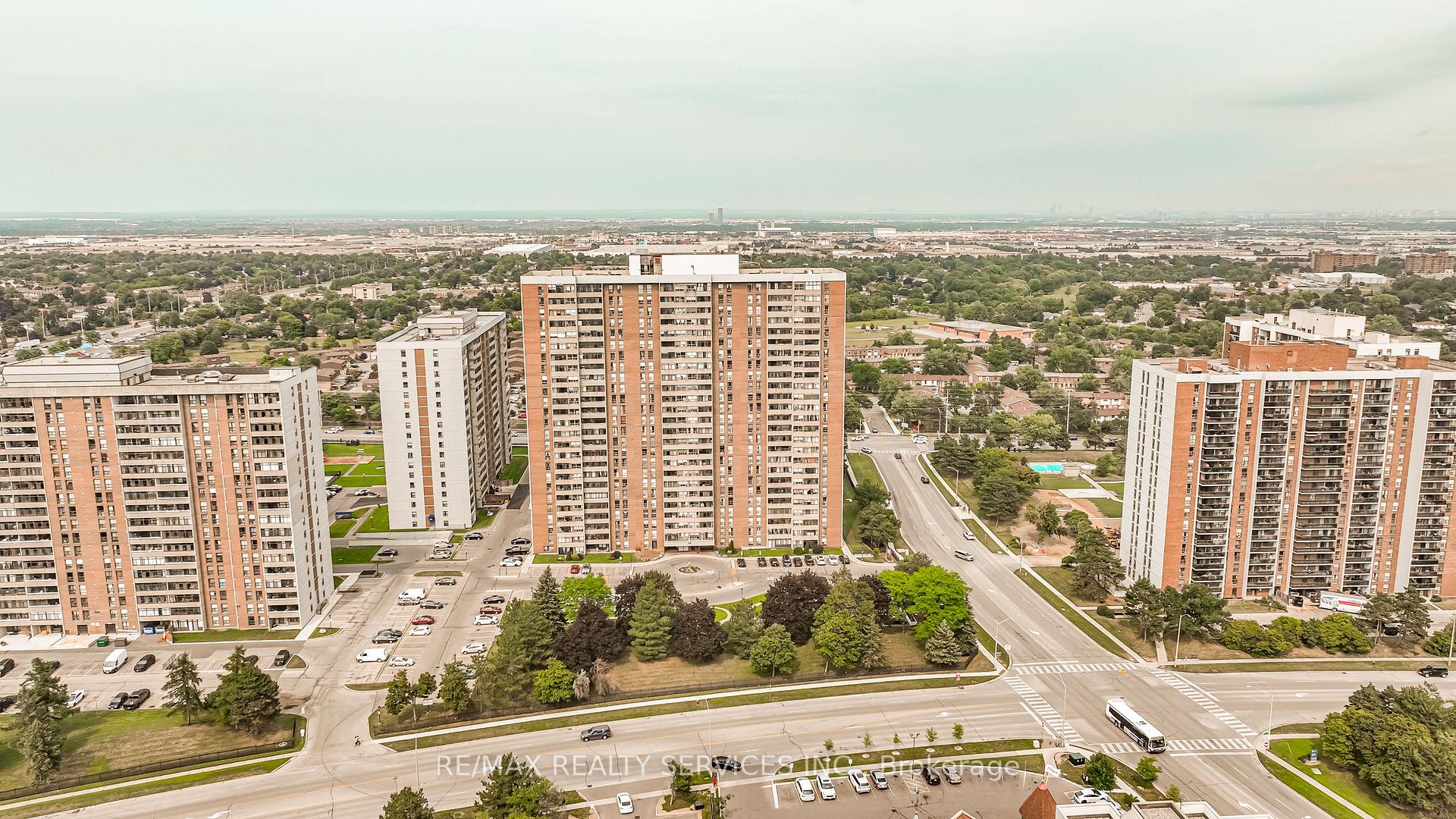 Photo 1 of Unit 2102, 18 Knightsbridge Road, Brampton, Queen Street Corridor — HOMEH