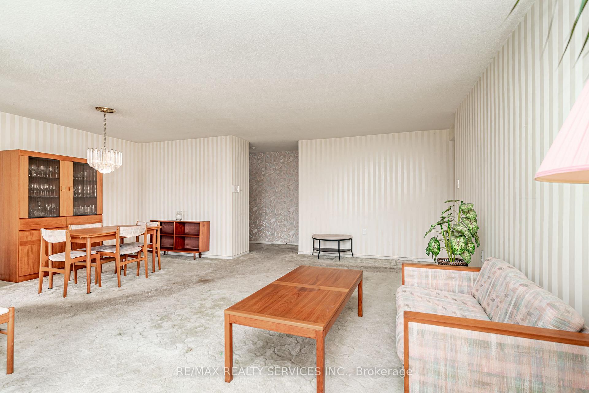 Photo 12 of Unit 2102, 18 Knightsbridge Road, Brampton, Queen Street Corridor — HOMEH