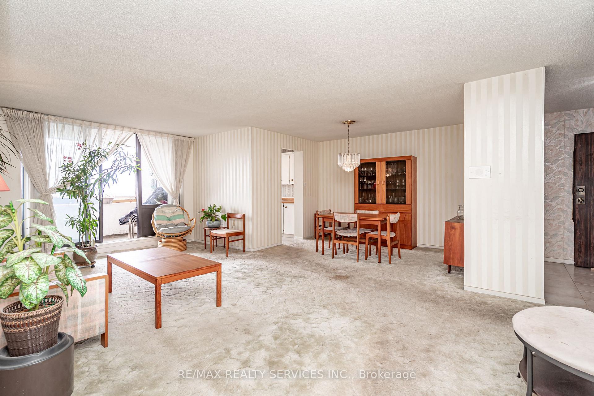 Photo 16 of Unit 2102, 18 Knightsbridge Road, Brampton, Queen Street Corridor — HOMEH