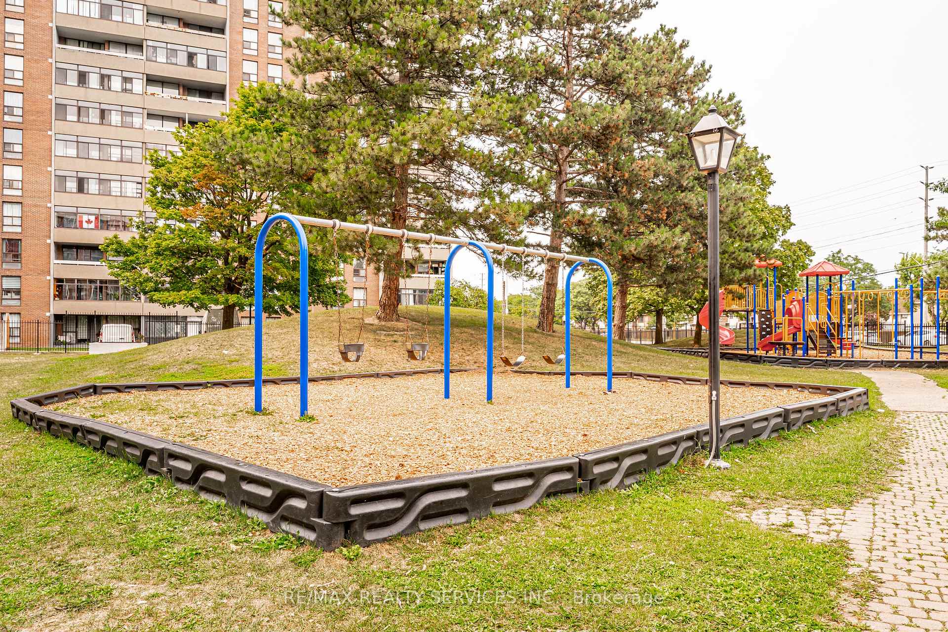 Photo 35 of Unit 2102, 18 Knightsbridge Road, Brampton, Queen Street Corridor — HOMEH