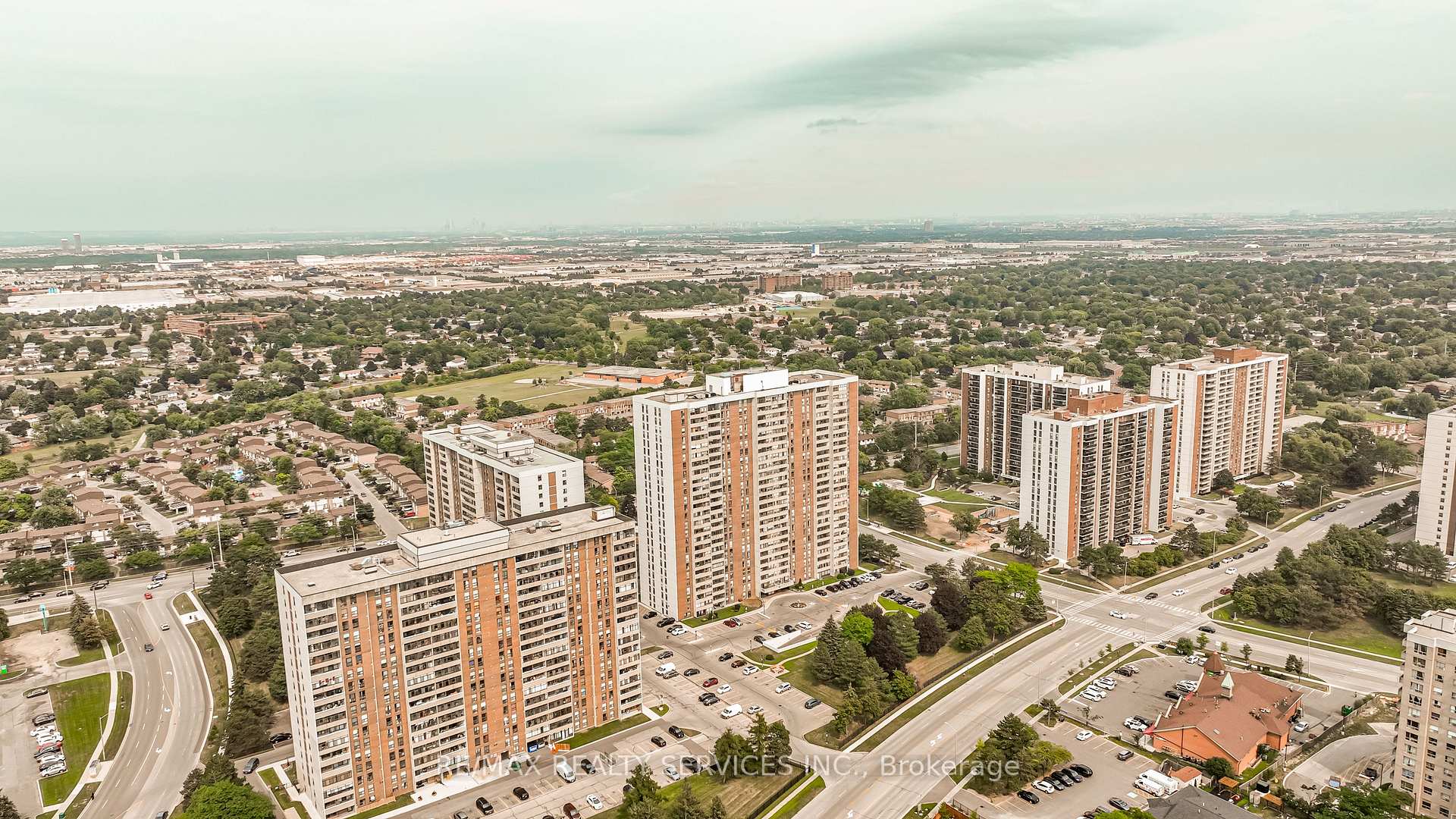 Photo 44 of Unit 2102, 18 Knightsbridge Road, Brampton, Queen Street Corridor — HOMEH