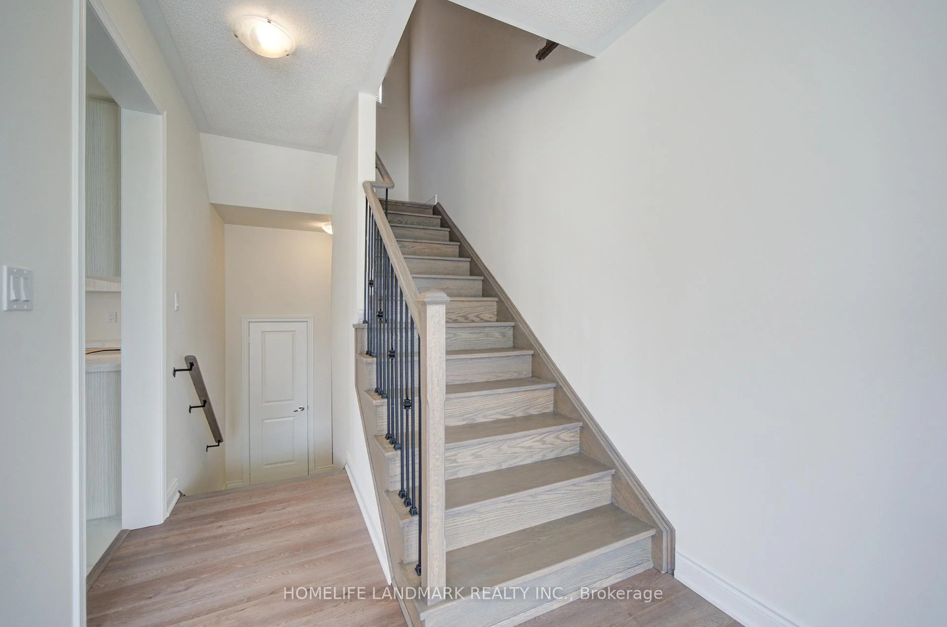 Photo 7 of 2151 Binbrook Drive, Oshawa, Kedron — HOMEH