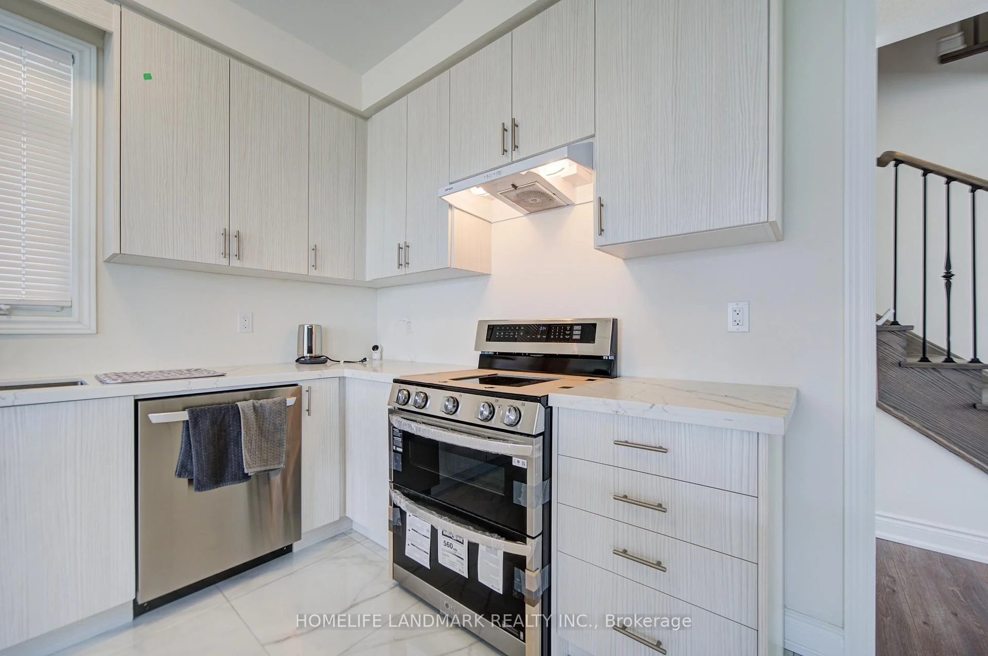 Photo 40 of 2151 Binbrook Drive, Oshawa, Kedron — HOMEH