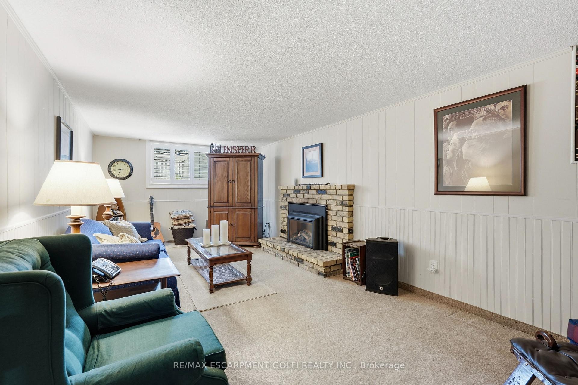 Photo 23 of 681 Empress Crescent, Burlington, Appleby — HOMEH