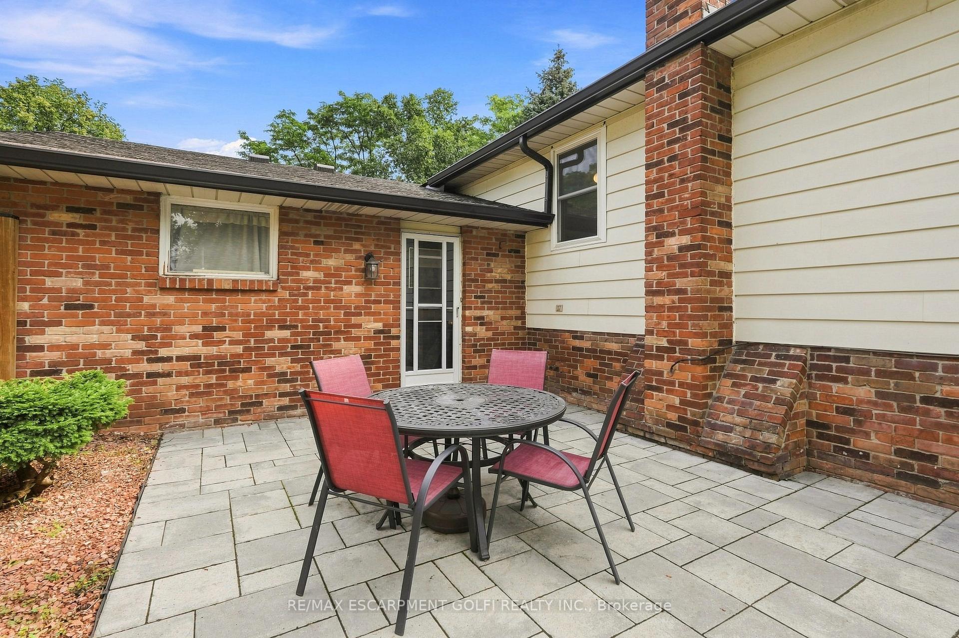 Photo 28 of 681 Empress Crescent, Burlington, Appleby — HOMEH