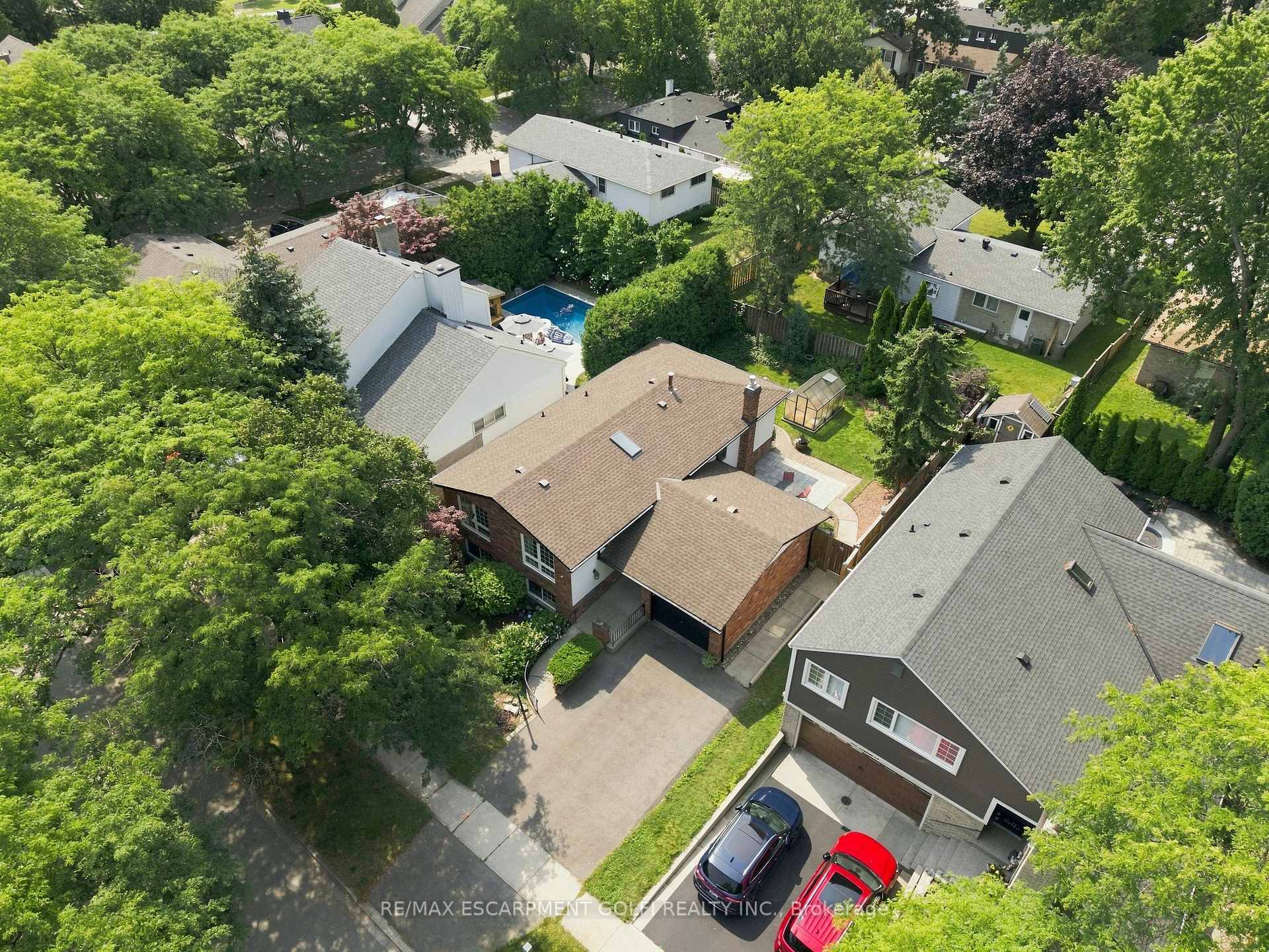 Photo 34 of 681 Empress Crescent, Burlington, Appleby — HOMEH