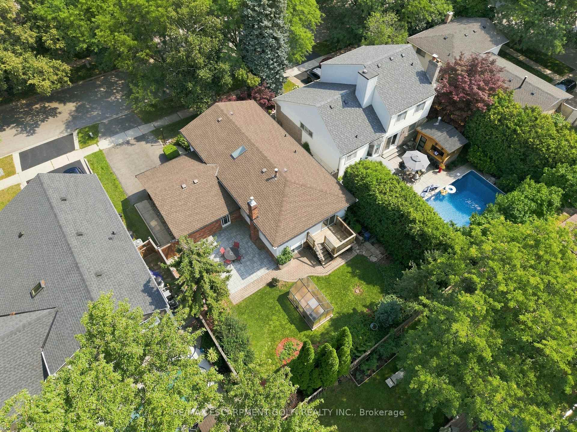 Photo 35 of 681 Empress Crescent, Burlington, Appleby — HOMEH