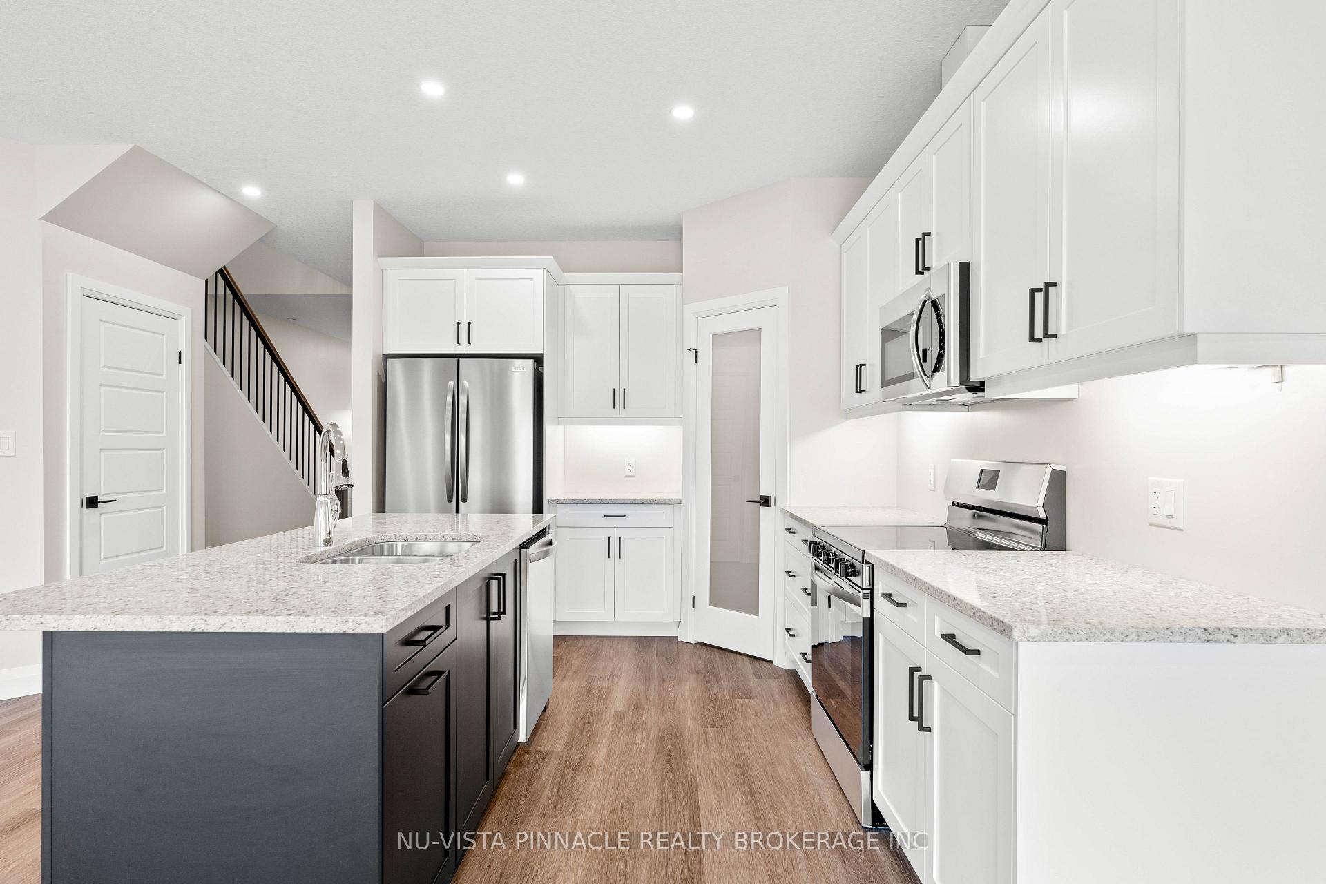 Photo 36 of 75 Doune Street, Strathroy-Caradoc, SE — HOMEH