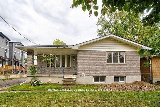 Front of 1595 Borden Street