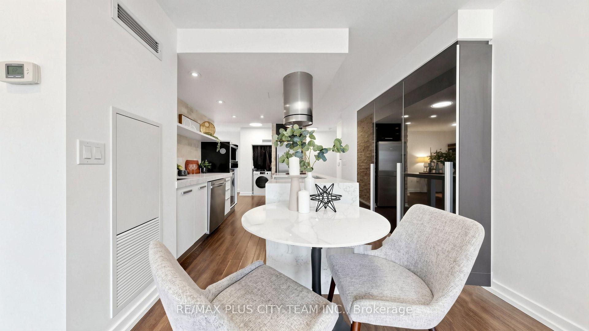 Photo 8 of Unit 1103, 38 Dan Leckie Way, Toronto, Waterfront Communities — HOMEH