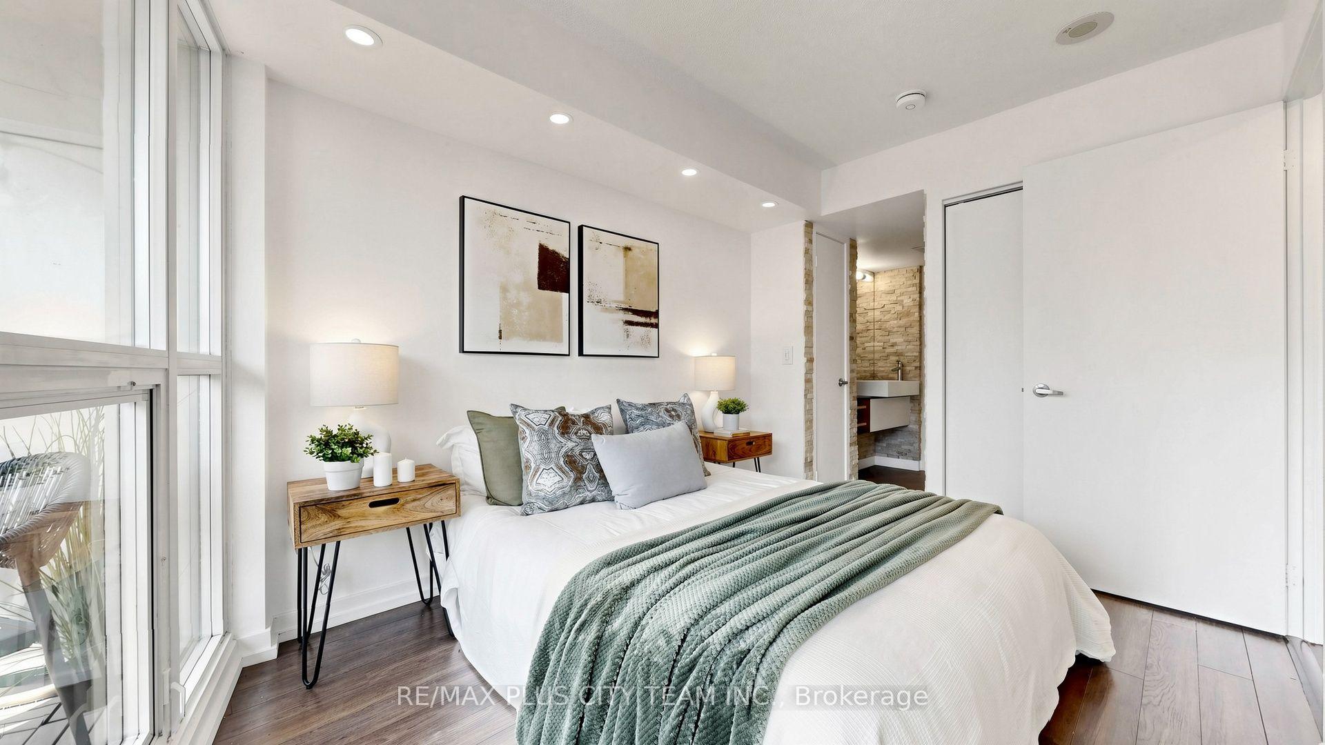 Photo 14 of Unit 1103, 38 Dan Leckie Way, Toronto, Waterfront Communities — HOMEH