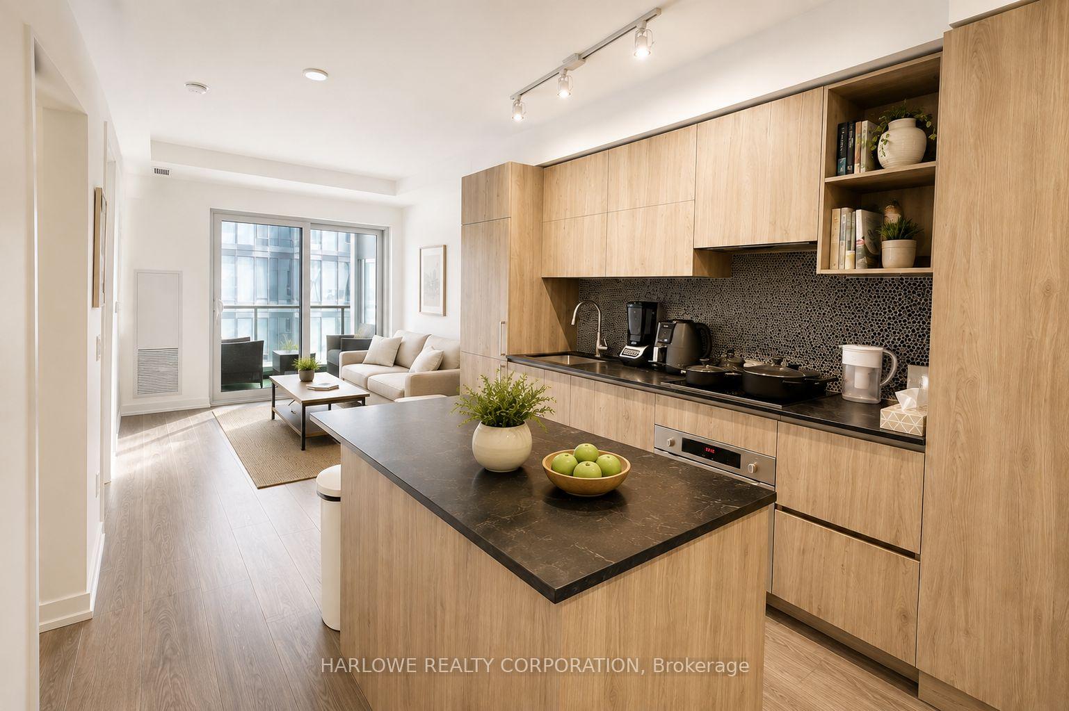 Photo 2 of Unit 2012, 1 Yorkville Avenue, Toronto, The Annex — HOMEH