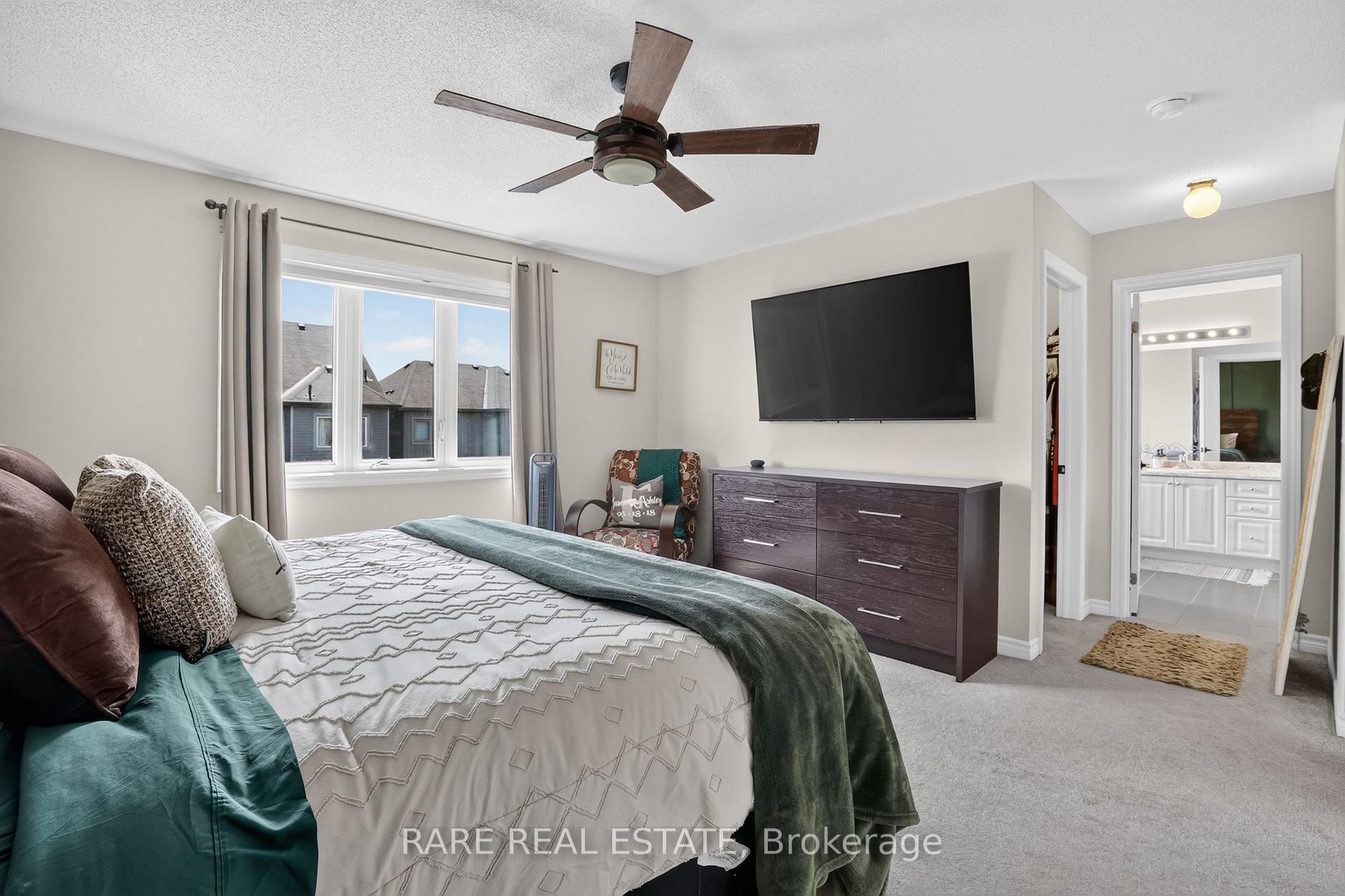 Photo 18 of 69 Decarolis Crescent, Essa, Angus — HOMEH