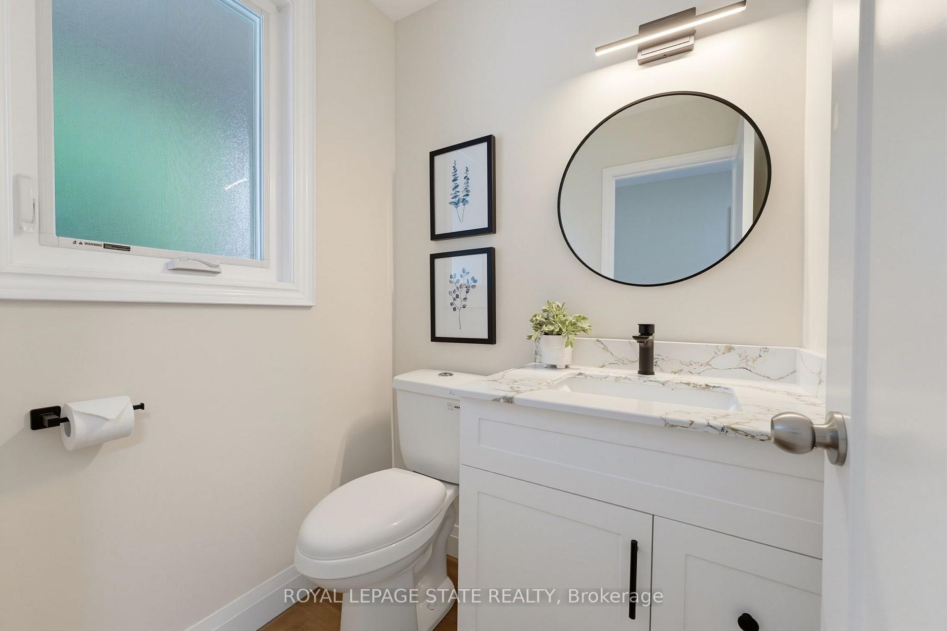 Photo 5 of 32 Silvervine Drive, Hamilton, Stoney Creek — HOMEH
