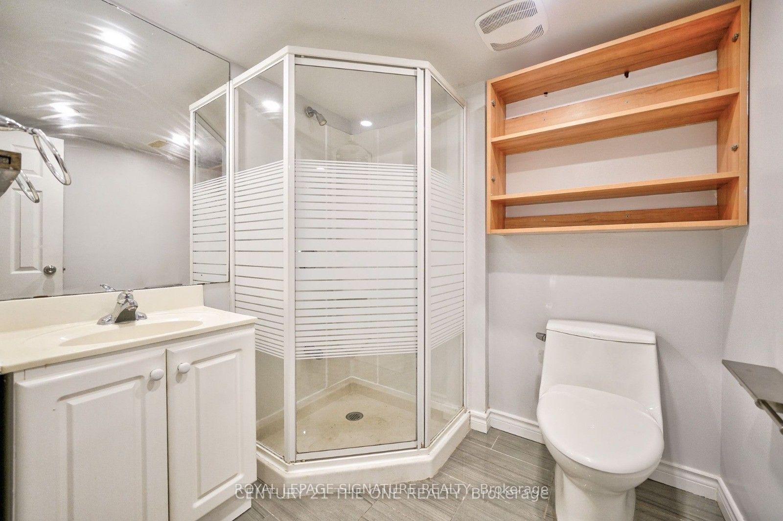 Photo 5 of 76 Highhill Drive, Scarborough, Tam O'Shanter-Sullivan — HOMEH