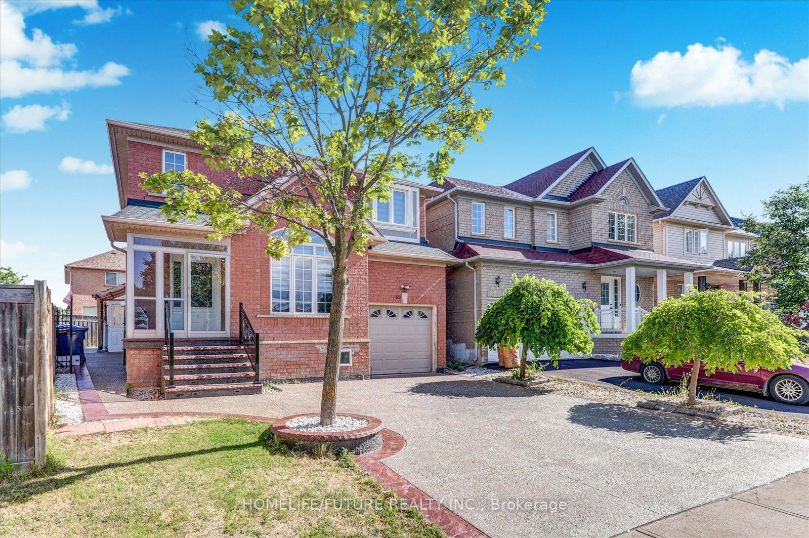 Photo 3 of Unit Main & 2nd, 69 Heatherdale Drive, Brampton, Fletcher's Meadow — HOMEH
