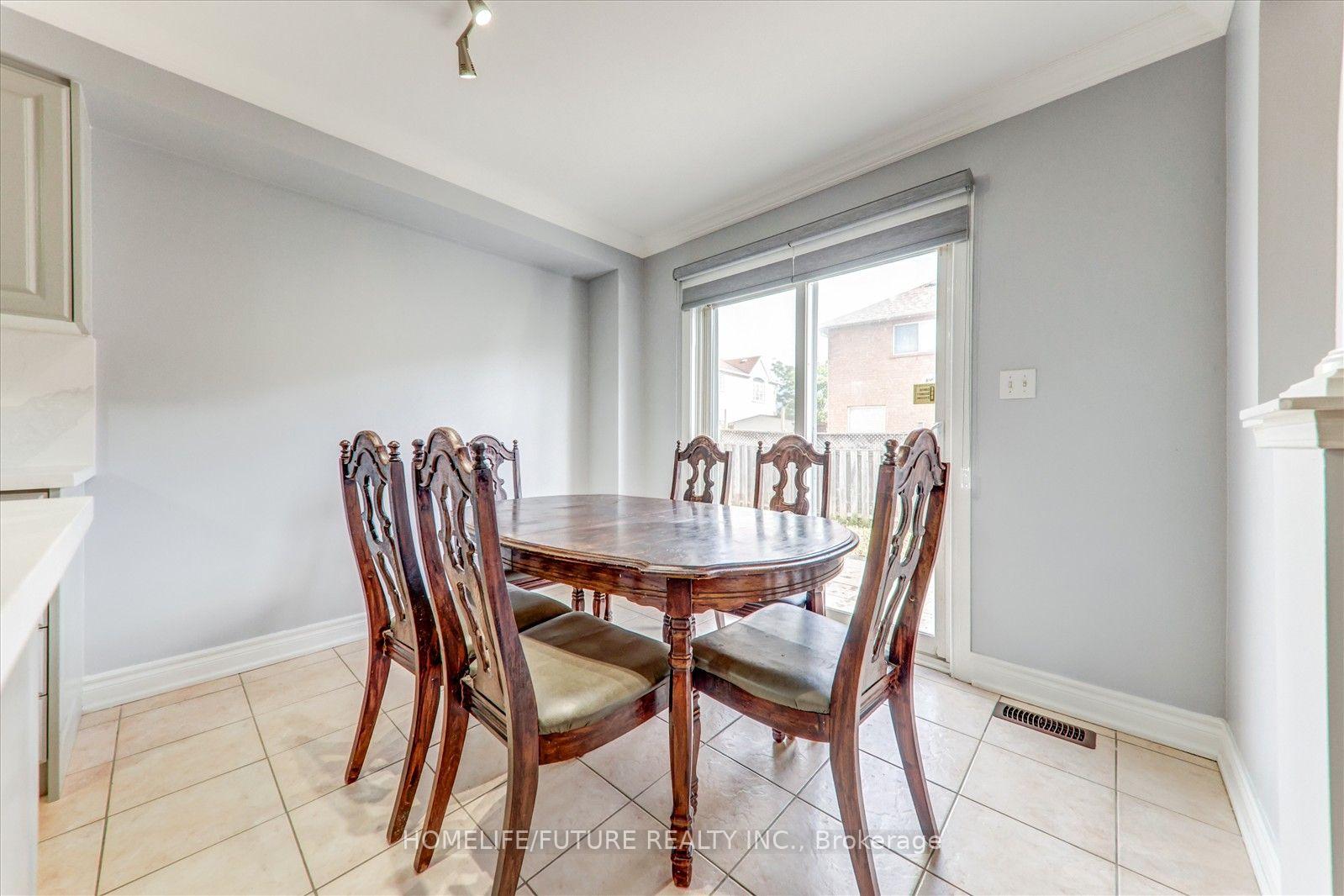 Photo 13 of Unit Main & 2nd, 69 Heatherdale Drive, Brampton, Fletcher's Meadow — HOMEH