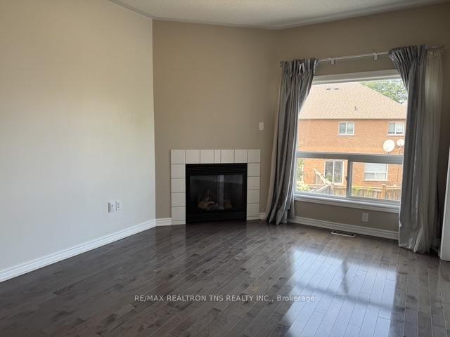 Photo 2 of 34 Millwright Avenue, Richmond Hill, Oak Ridges Lake Wilcox — HOMEH