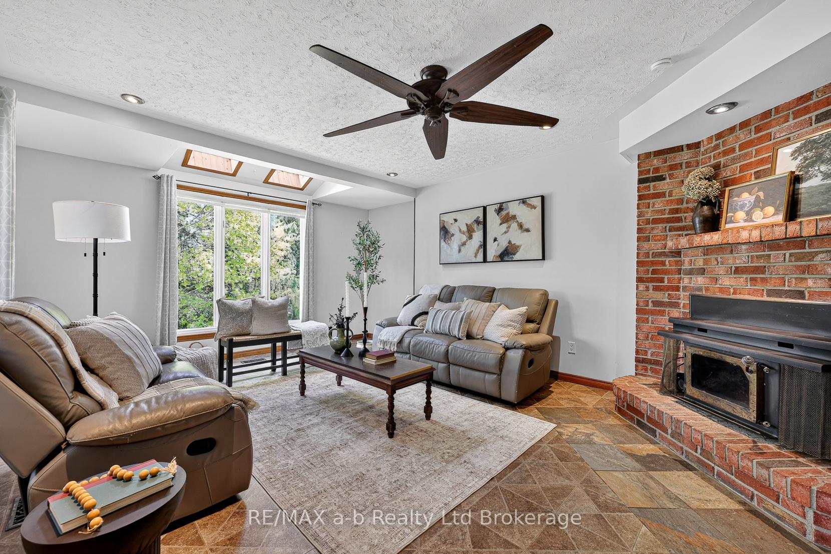 Photo 17 of 403745 Union Road, Ingersoll, Ingersoll - South — HOMEH