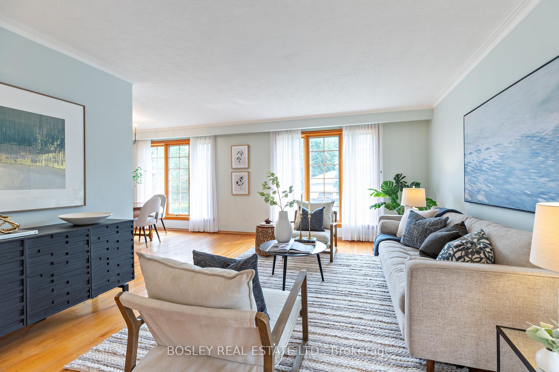 Photo 1 of 6 Cheyenne Drive, Scarborough, Woburn — HOMEH