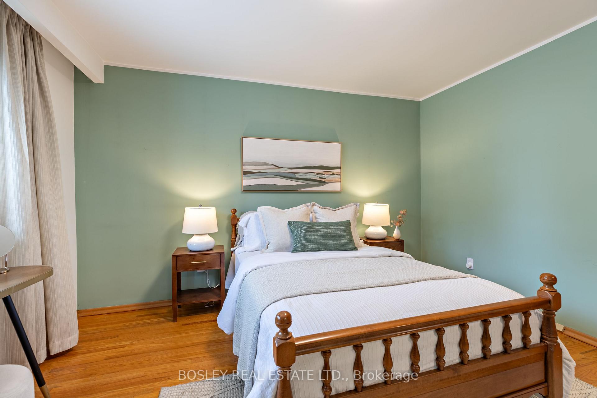 Photo 14 of 6 Cheyenne Drive, Scarborough, Woburn — HOMEH